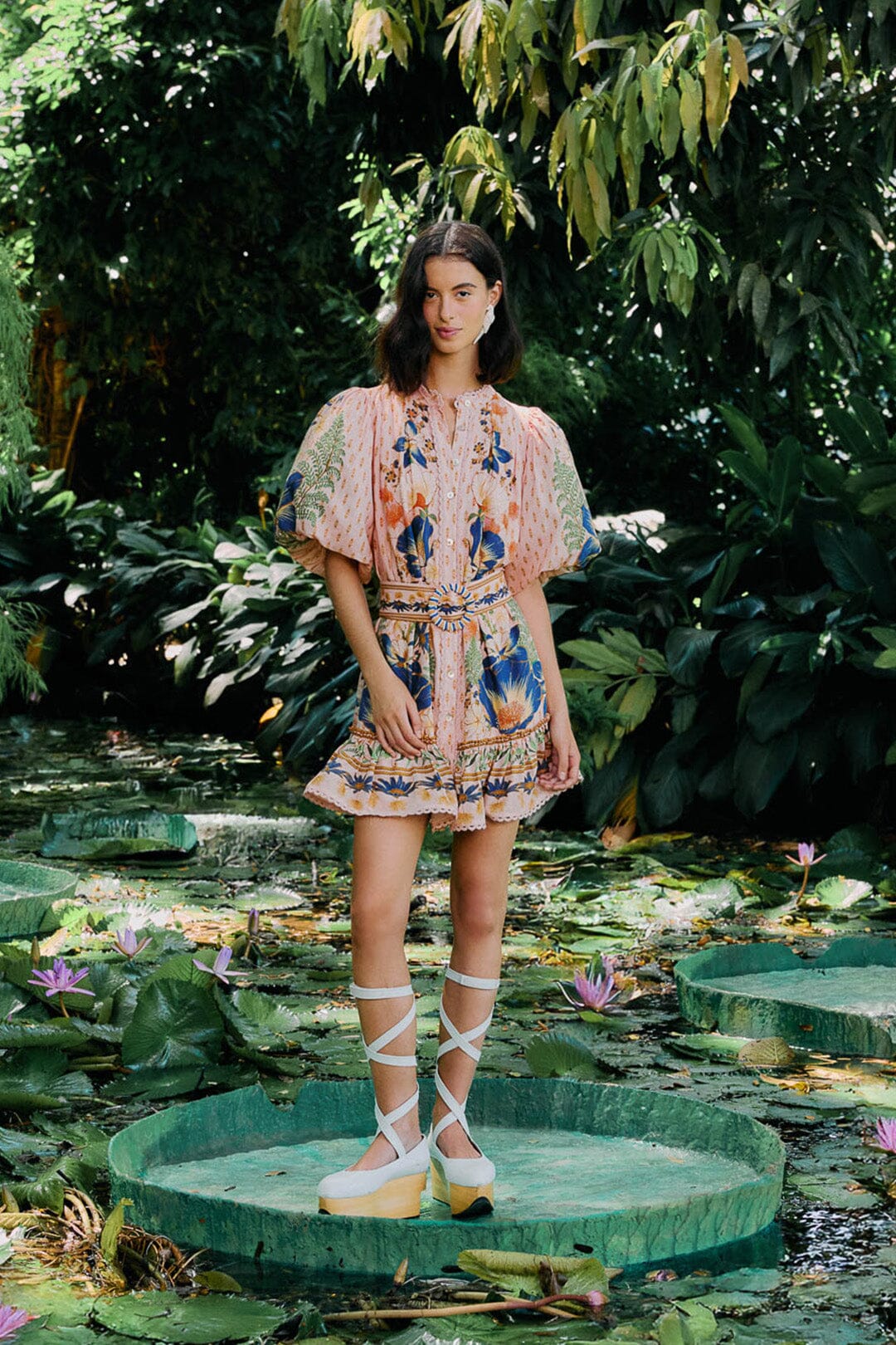 Mini vestido con cinturón de cuentas Dream Garden rosa