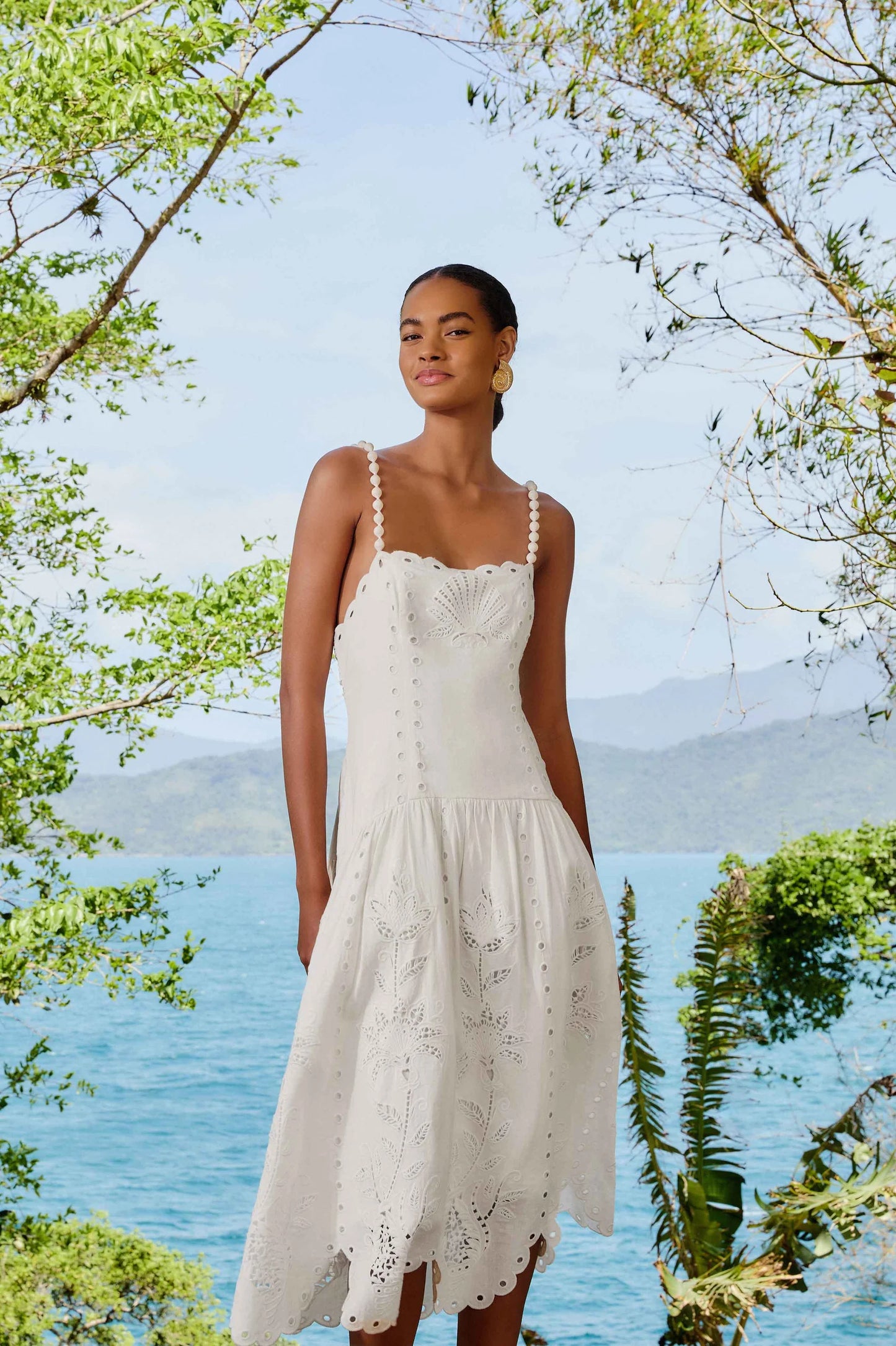 Vestido midi richelieu lenzing™ ecovero™ euroflax™ blanco