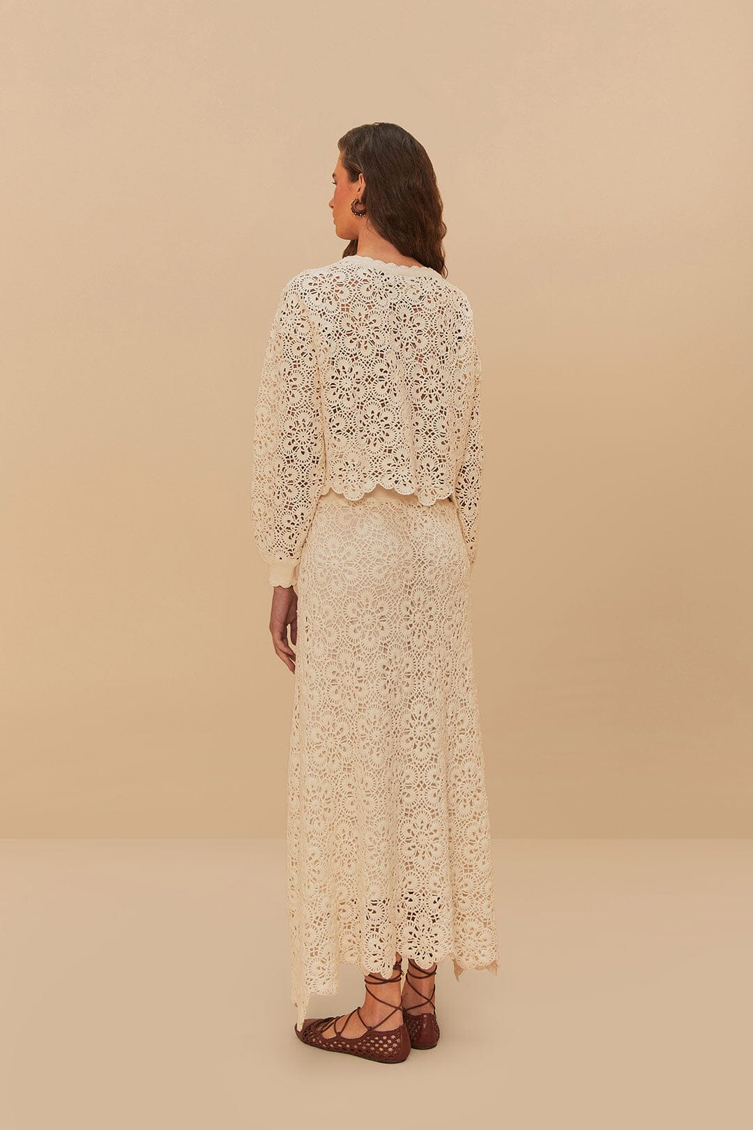 Falda Off-White de crochet con flores