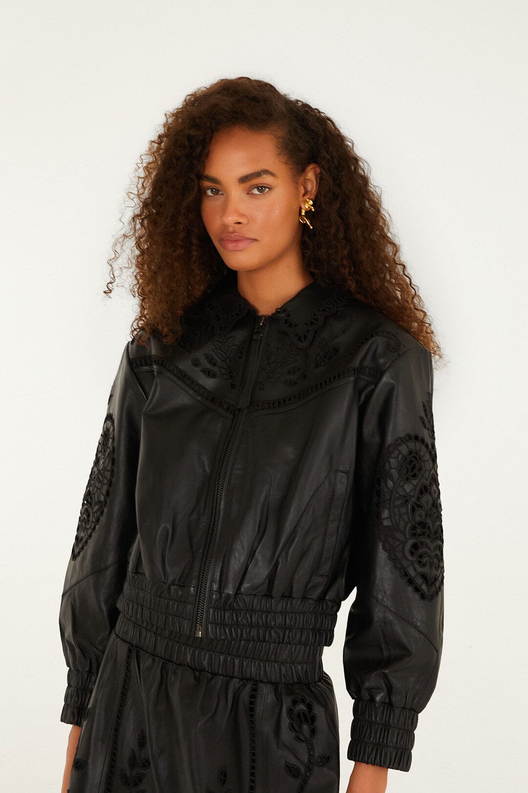 black-richelieu-heart-jacket