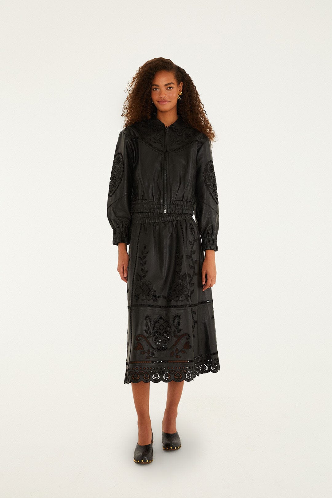 black-richelieu-heart-jacket