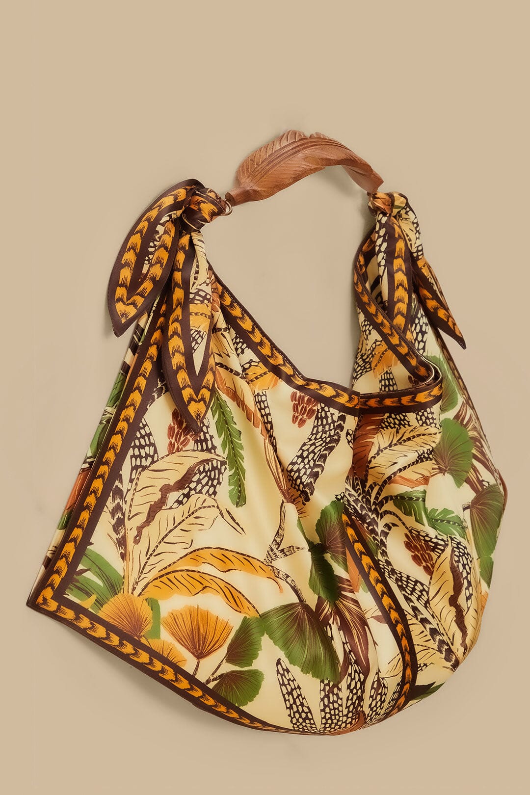 Bolso tote de pañuelo con estampado de follaje