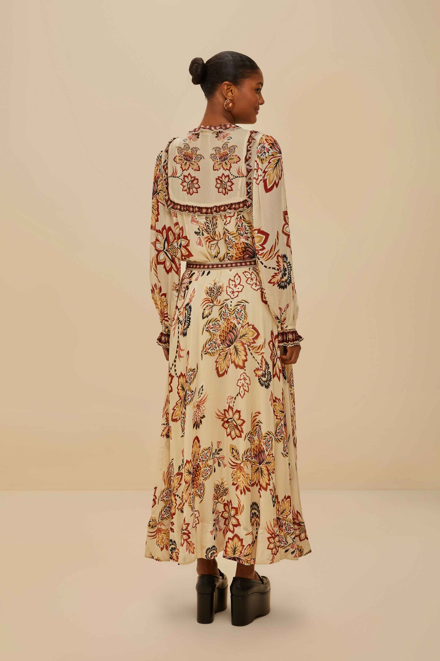 Falda midi floral Sand Aura