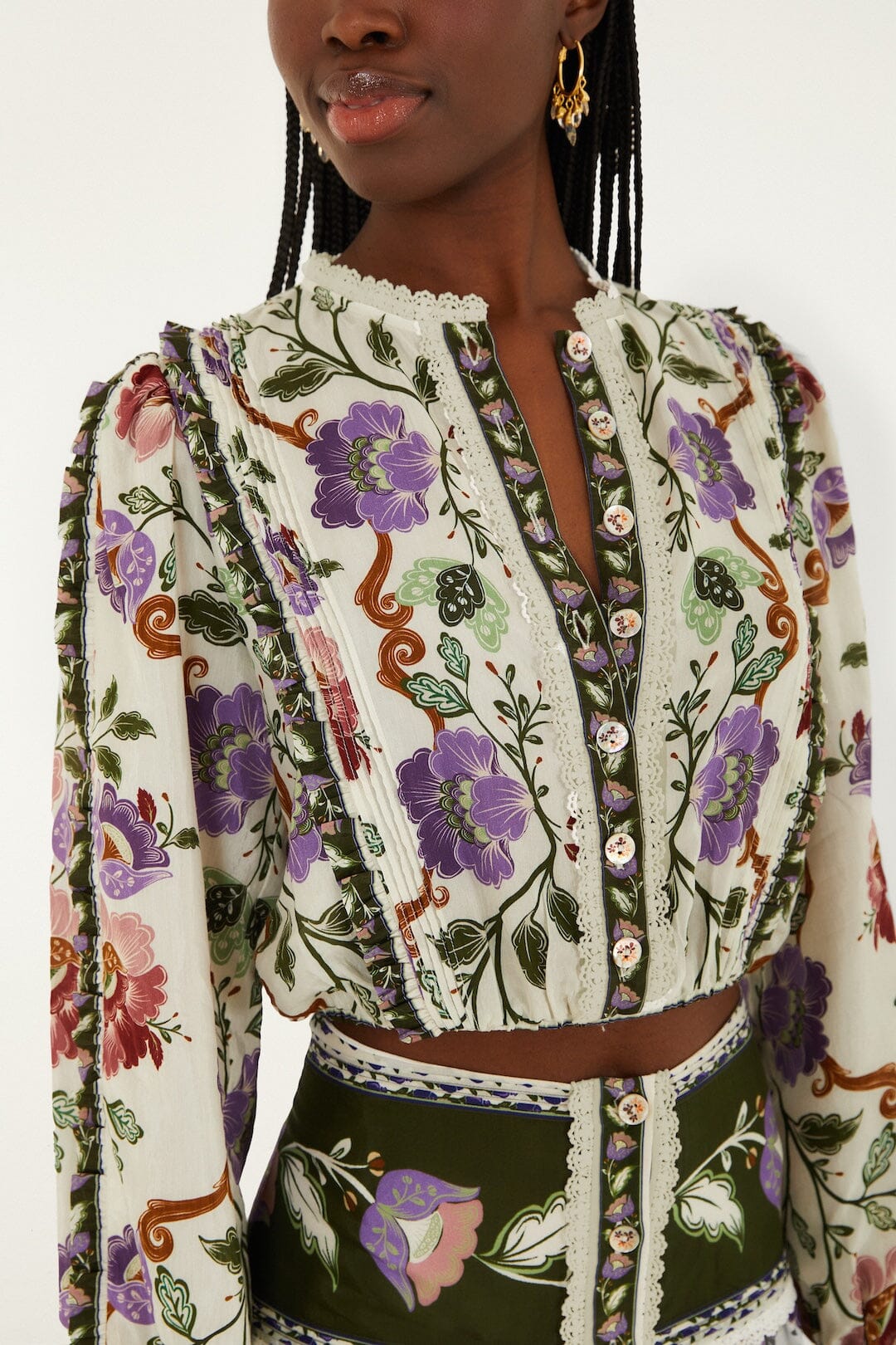 blusa de manga larga crema flores rococó