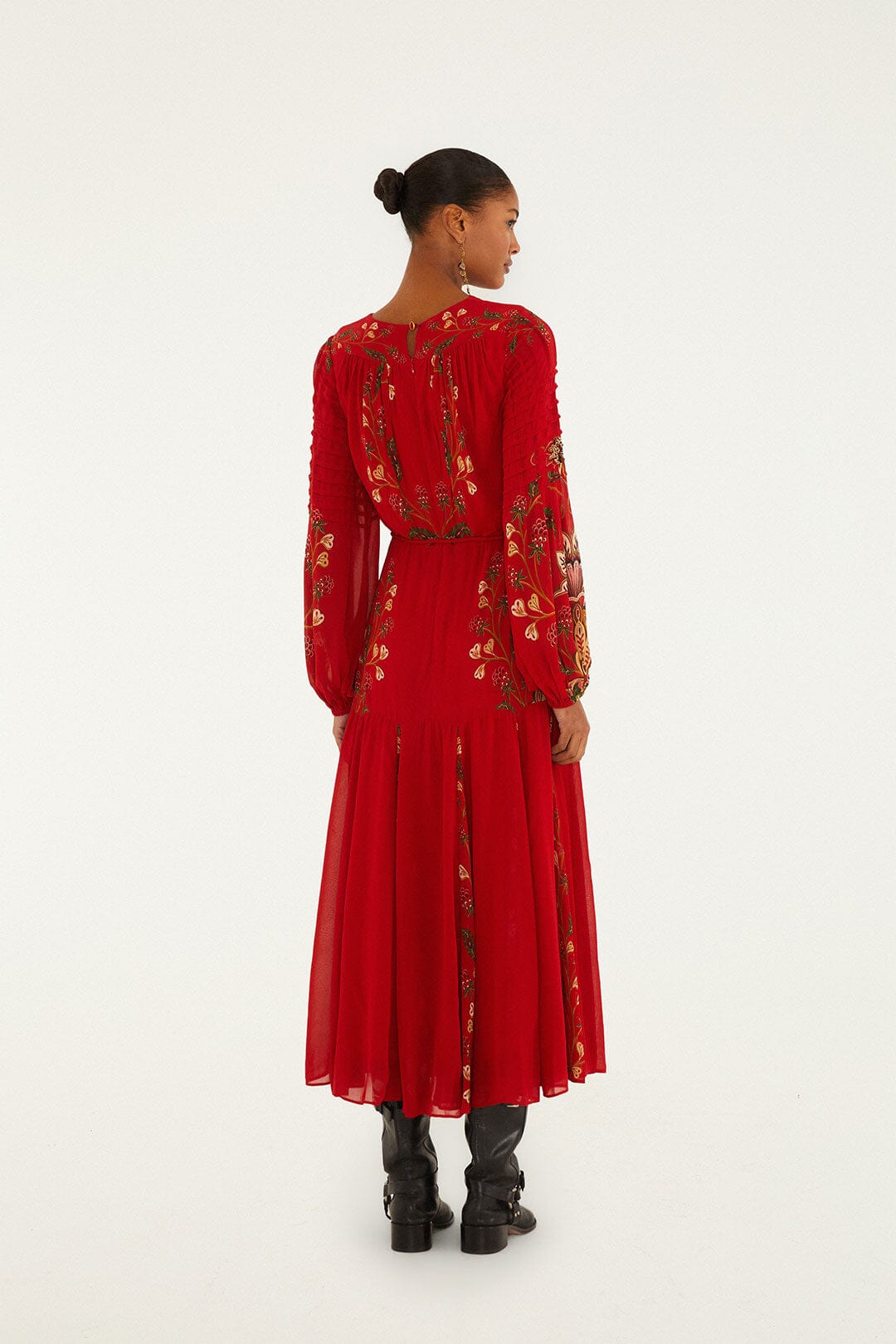 Maxi vestido plisado de manga larga Red Berry Garden
