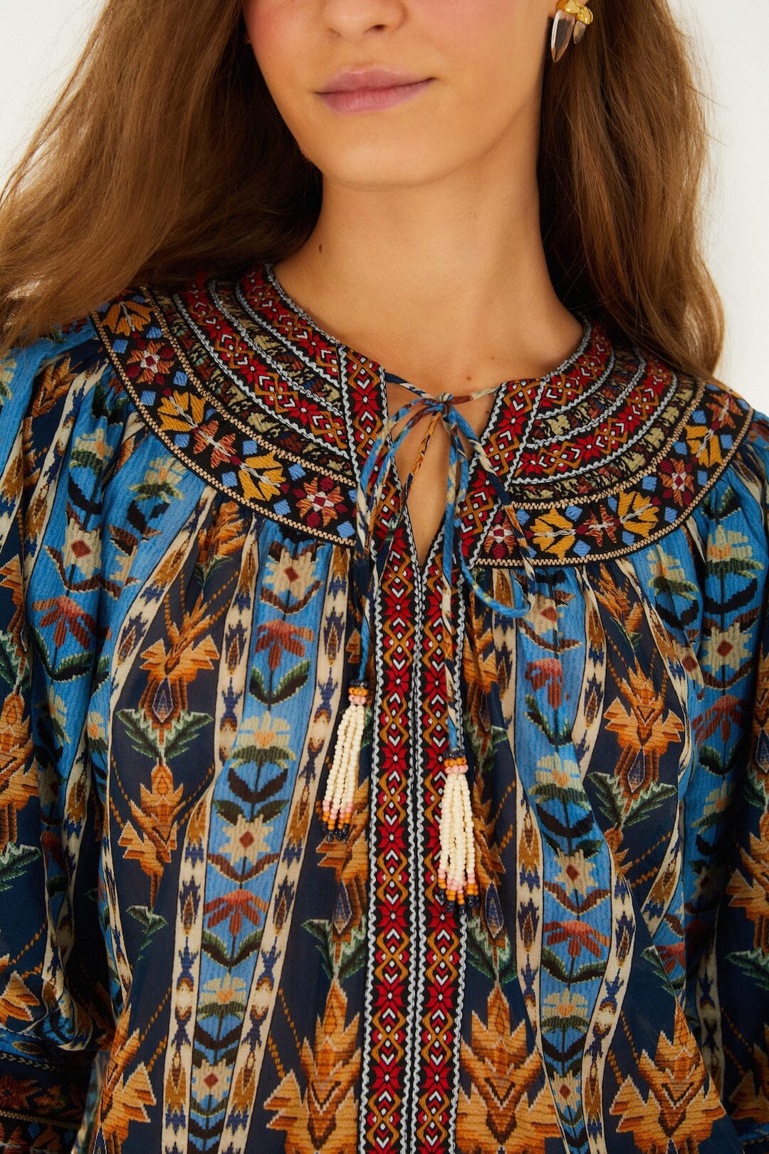 blusa manga corta azul tapiz bordada