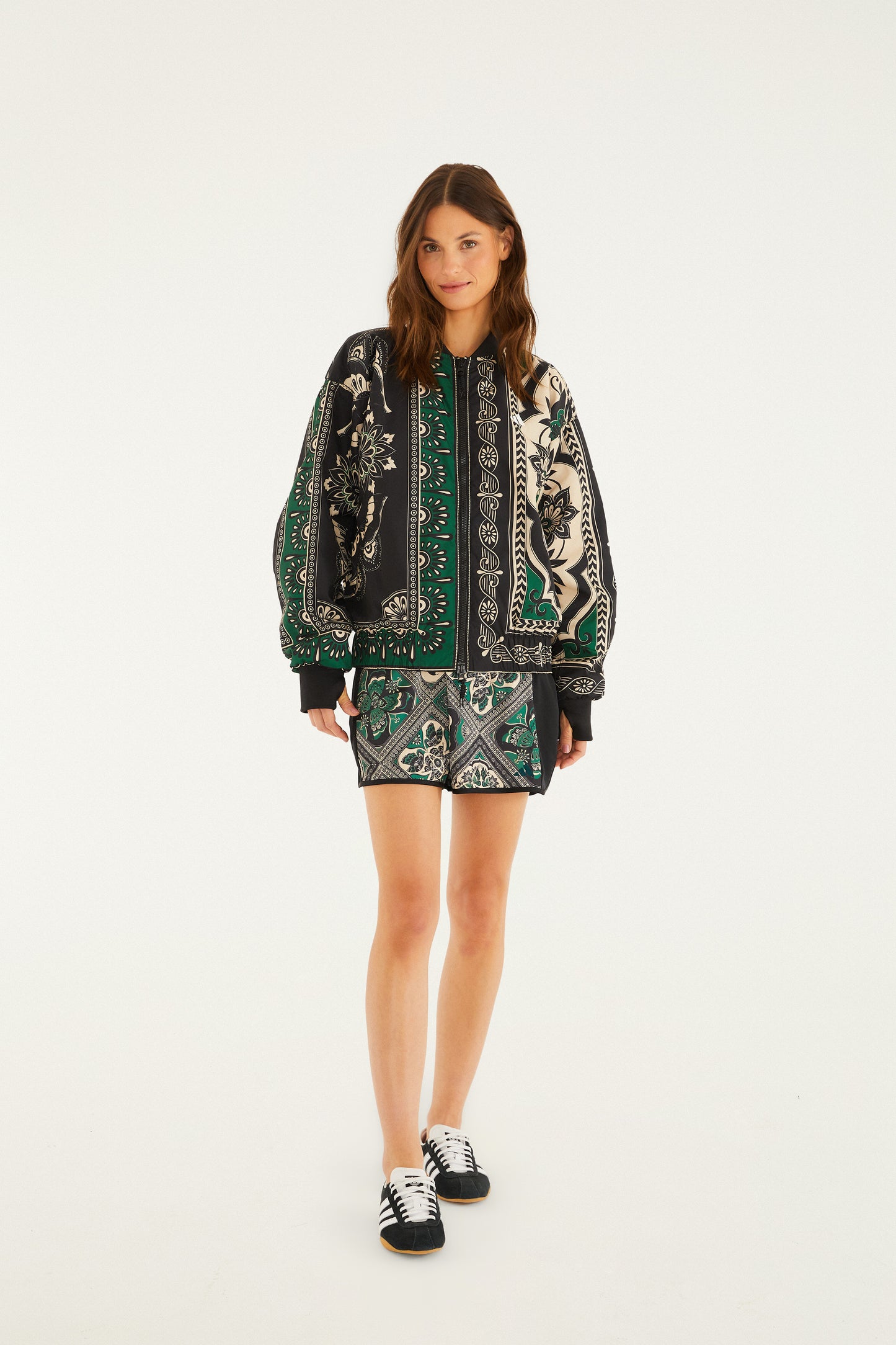 BORBOHO SCARVES BLACK ADIDAS JACKET