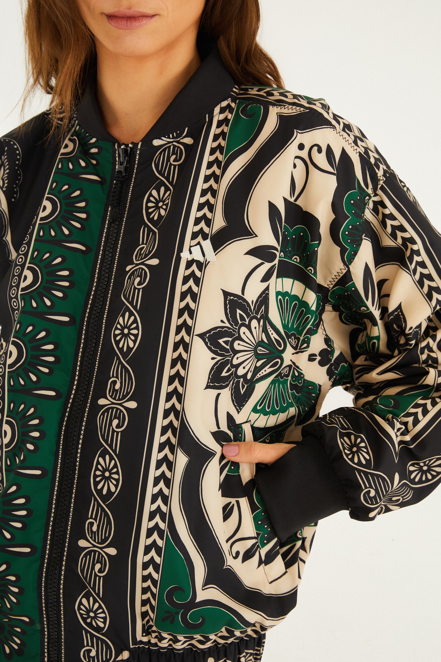 BORBOHO SCARVES BLACK ADIDAS JACKET
