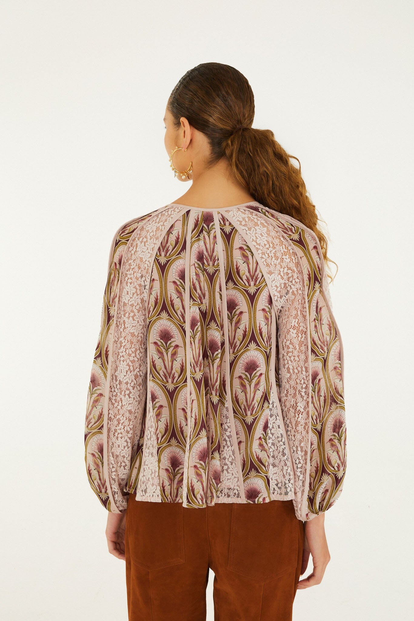 Blusa de Encaje Birds Tree Garden de Manga Larga
