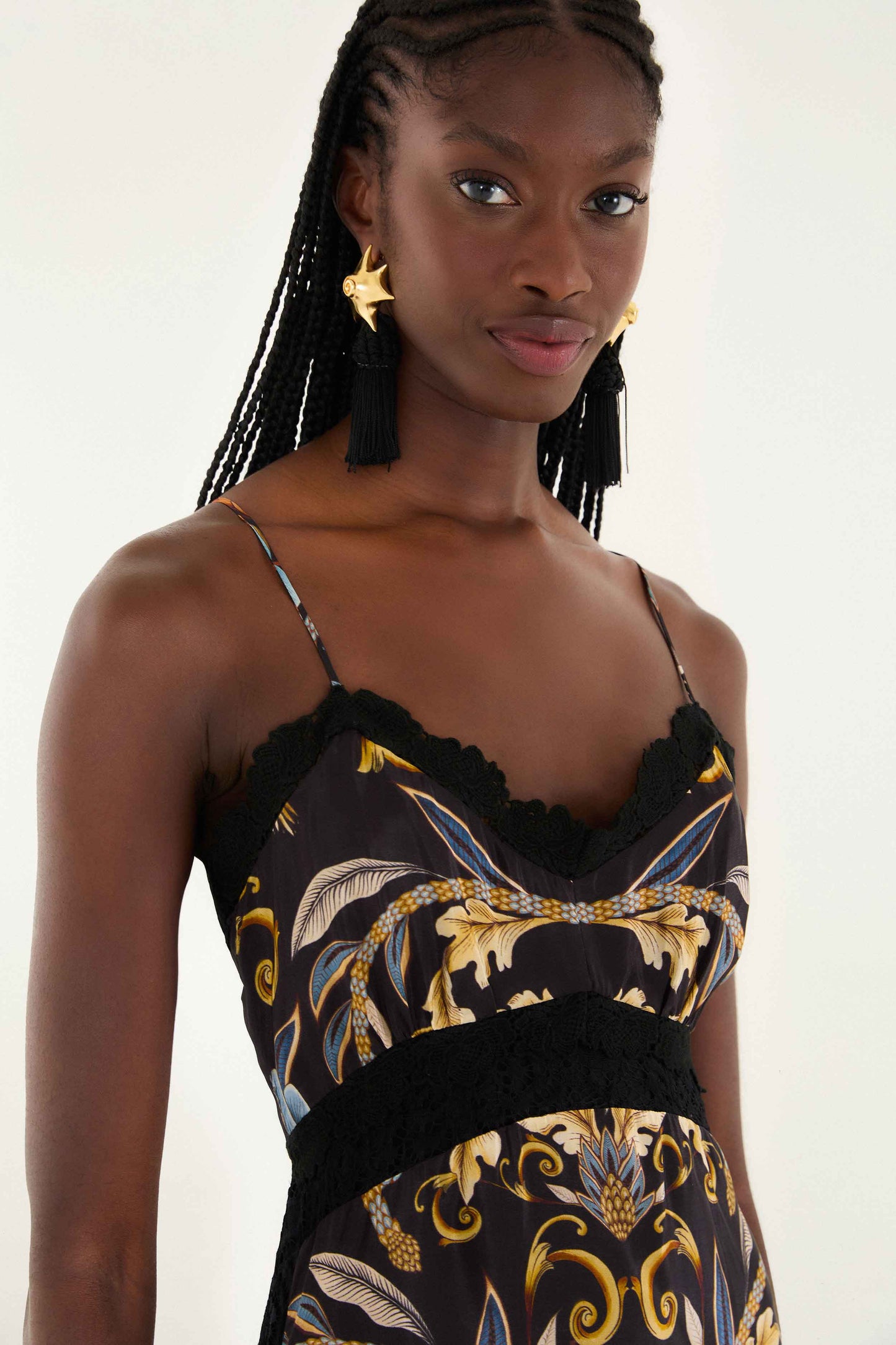 Vestido negro Flowerful Garden Midi