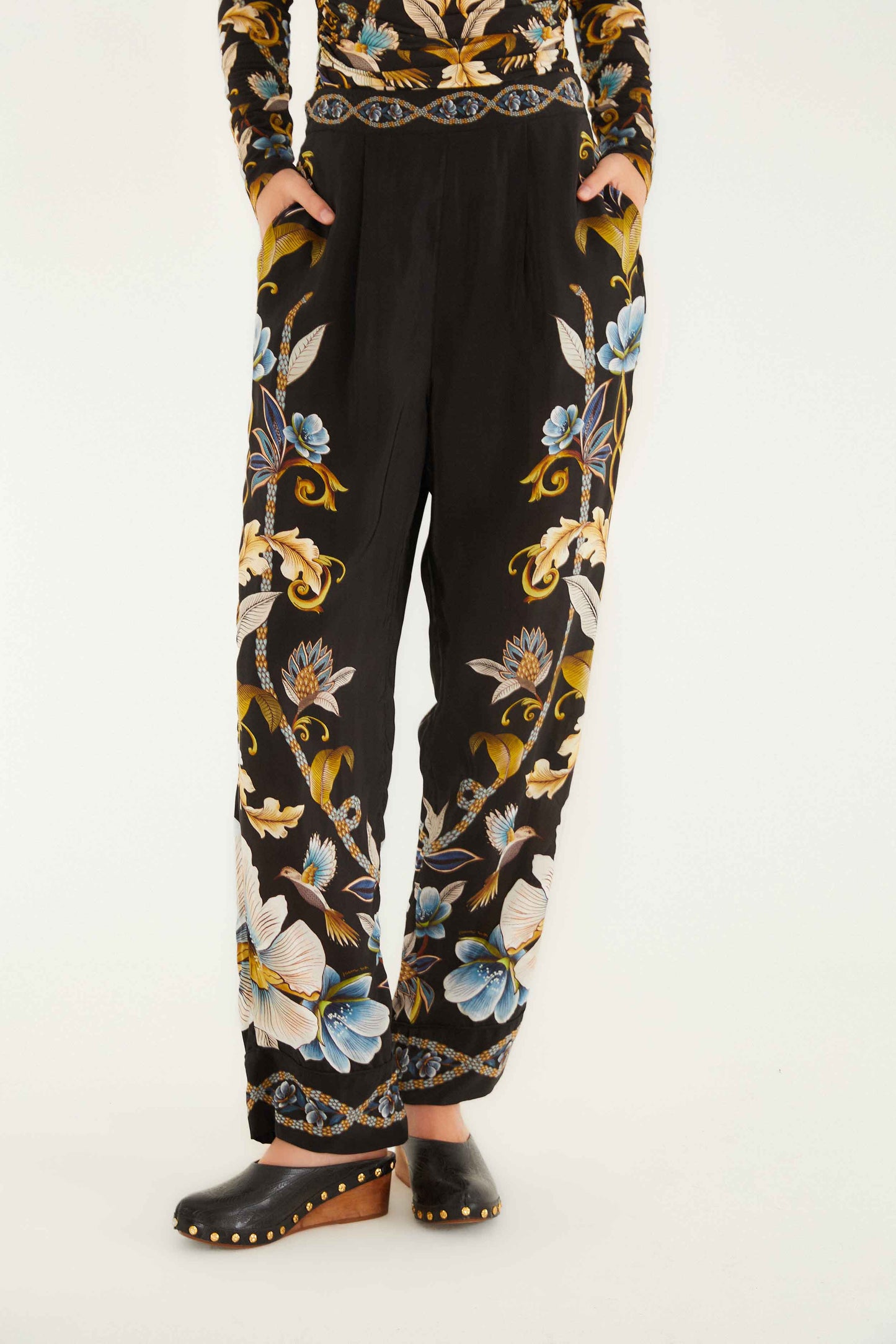 Pantalón Flowerful Garden negro