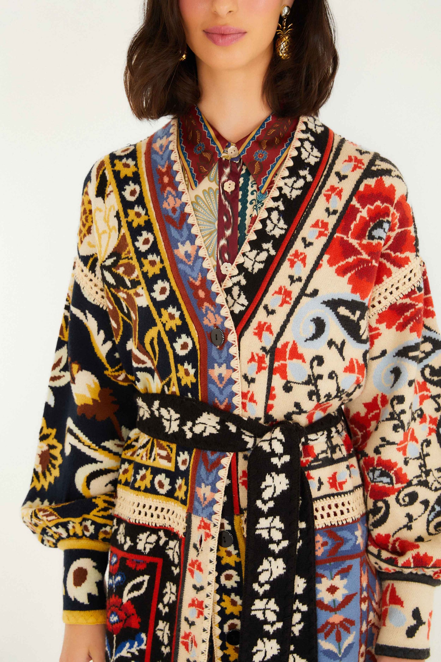 Chaqueta de punto midi con estampado de flores mixtas y patchwork