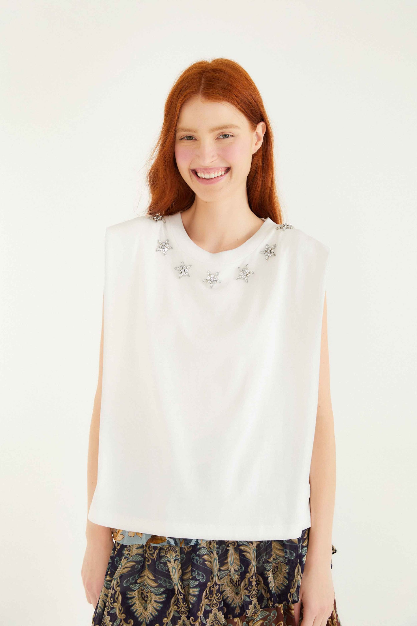 FARM Rio model wearing the Off-White Sparkling Embroidered Padded Shoulder T-Shirt
