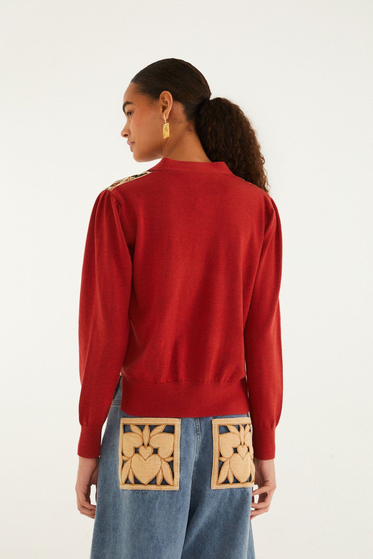 Cardigan Tejido Ainika Garden Rojo con Estampado de Pañuelo y Botones