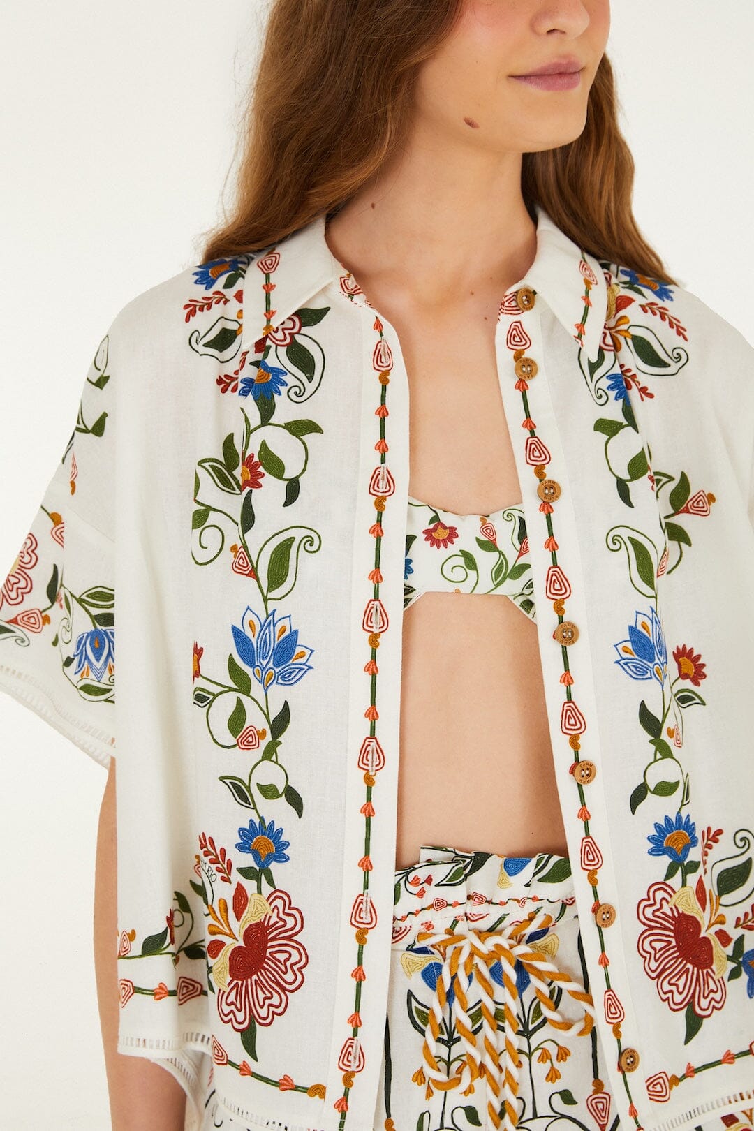 blusa jardín cosida color hueso