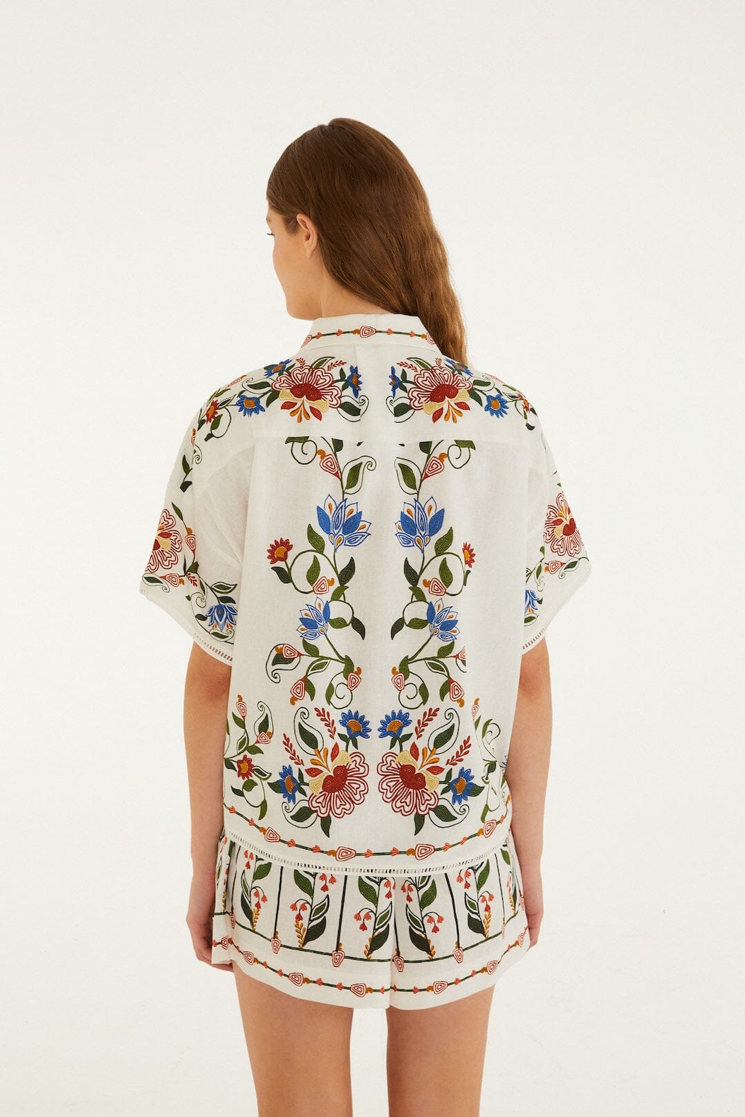 blusa jardín cosida color hueso