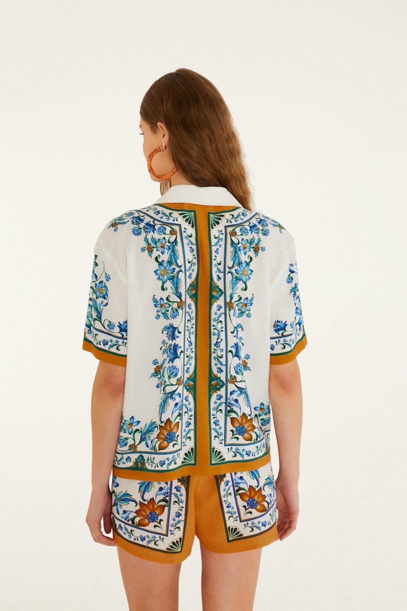 blusa flora mosaico blanco roto