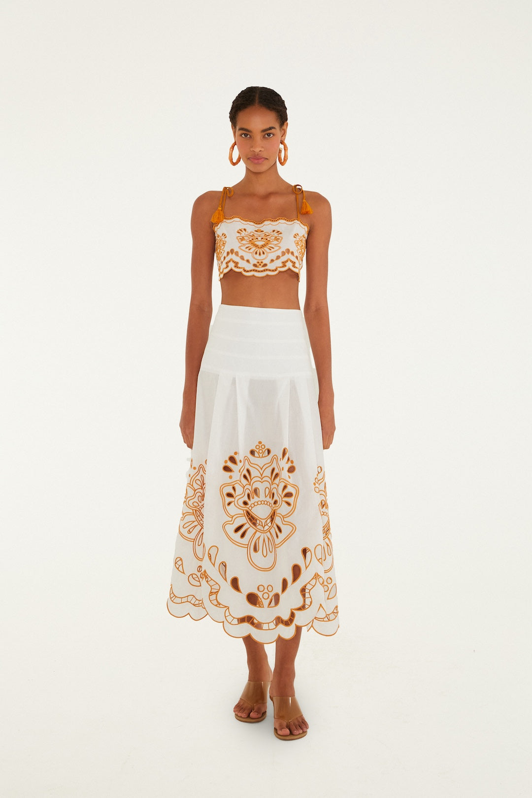 blusa blanco roto con bordado tropi
