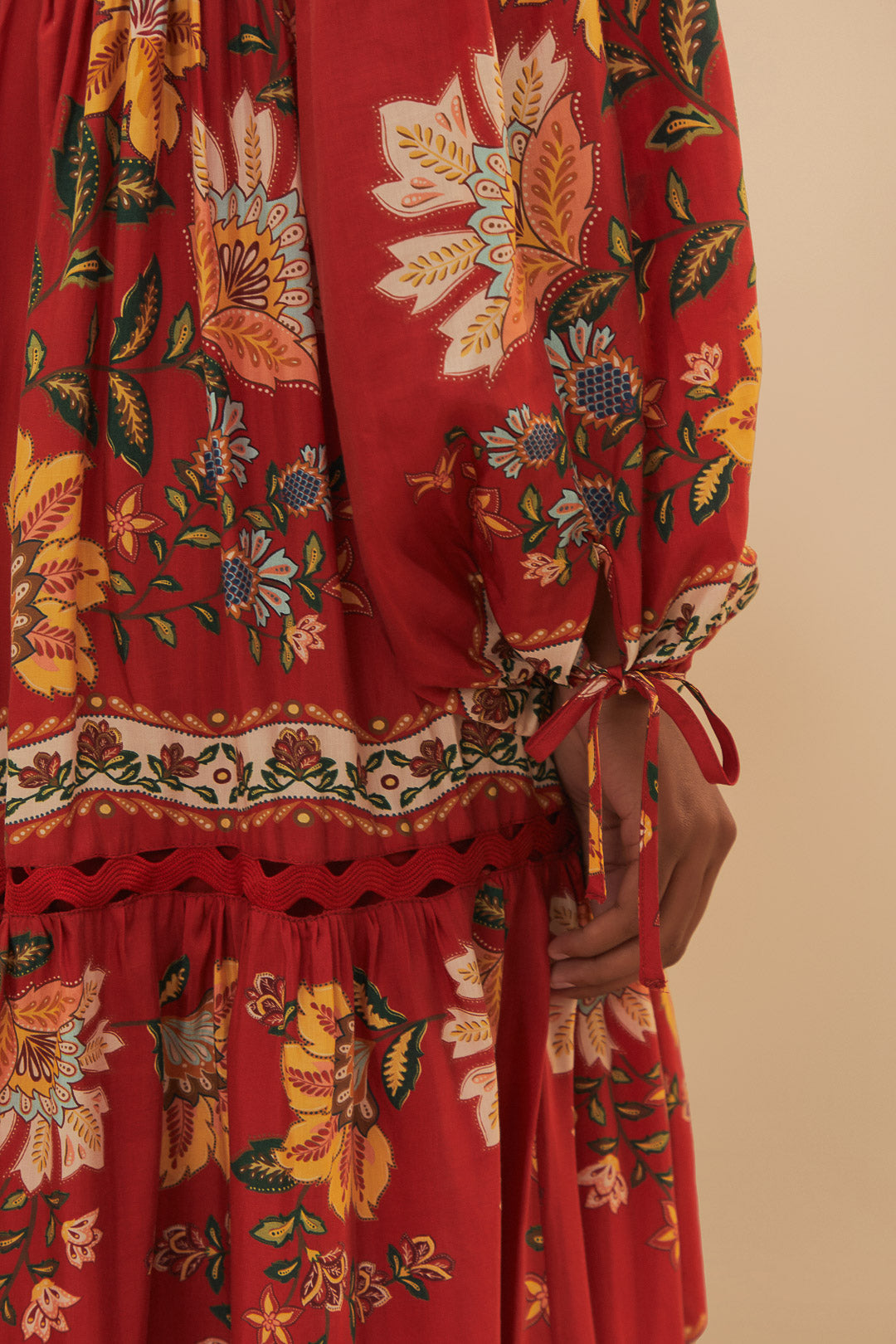Vestido midi de manga larga Garden Delight rojo