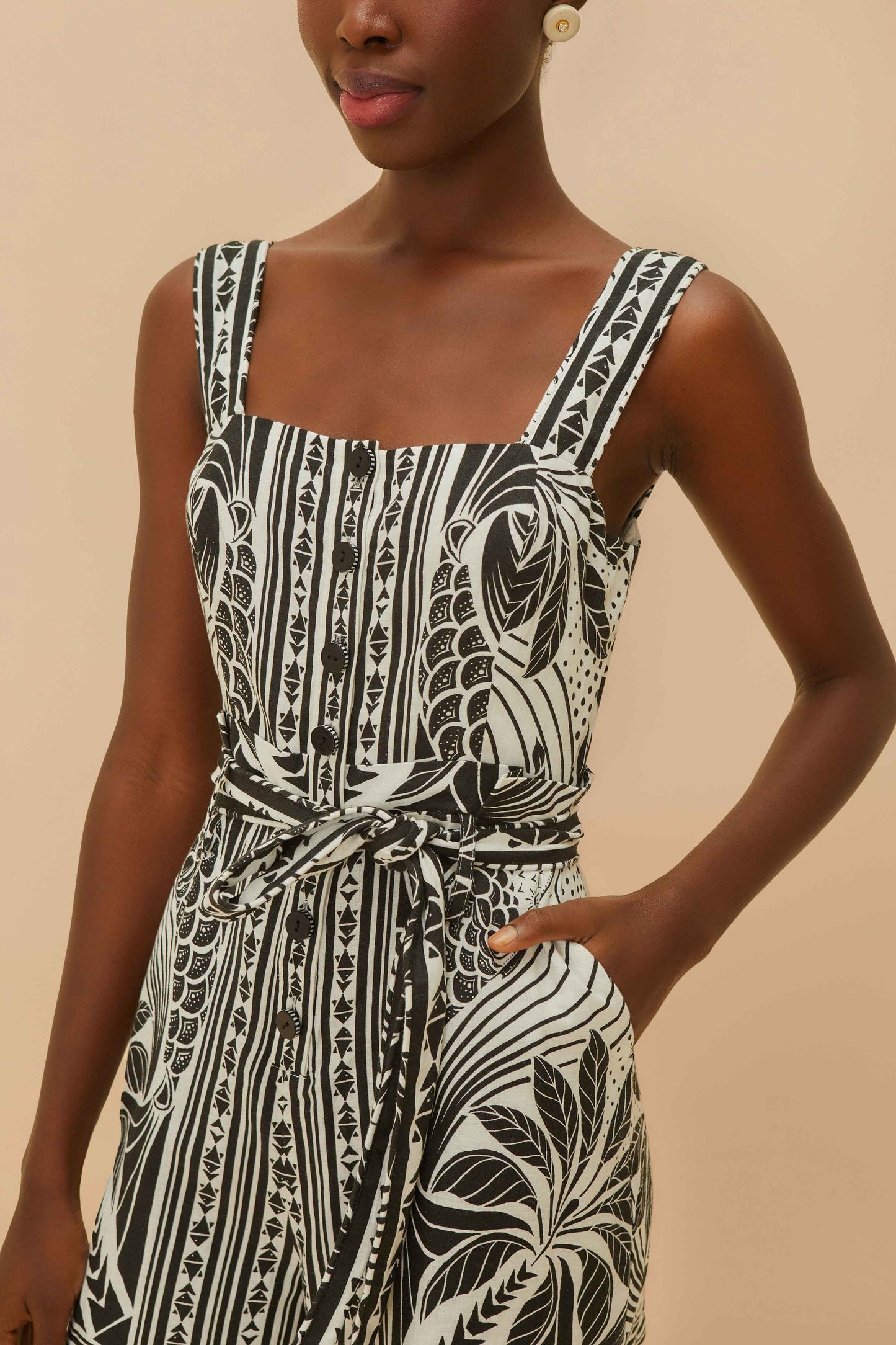 Off-White Monochrome Elegance Scarf LENZING™ ECOVERO™ Euroflax™ Romper