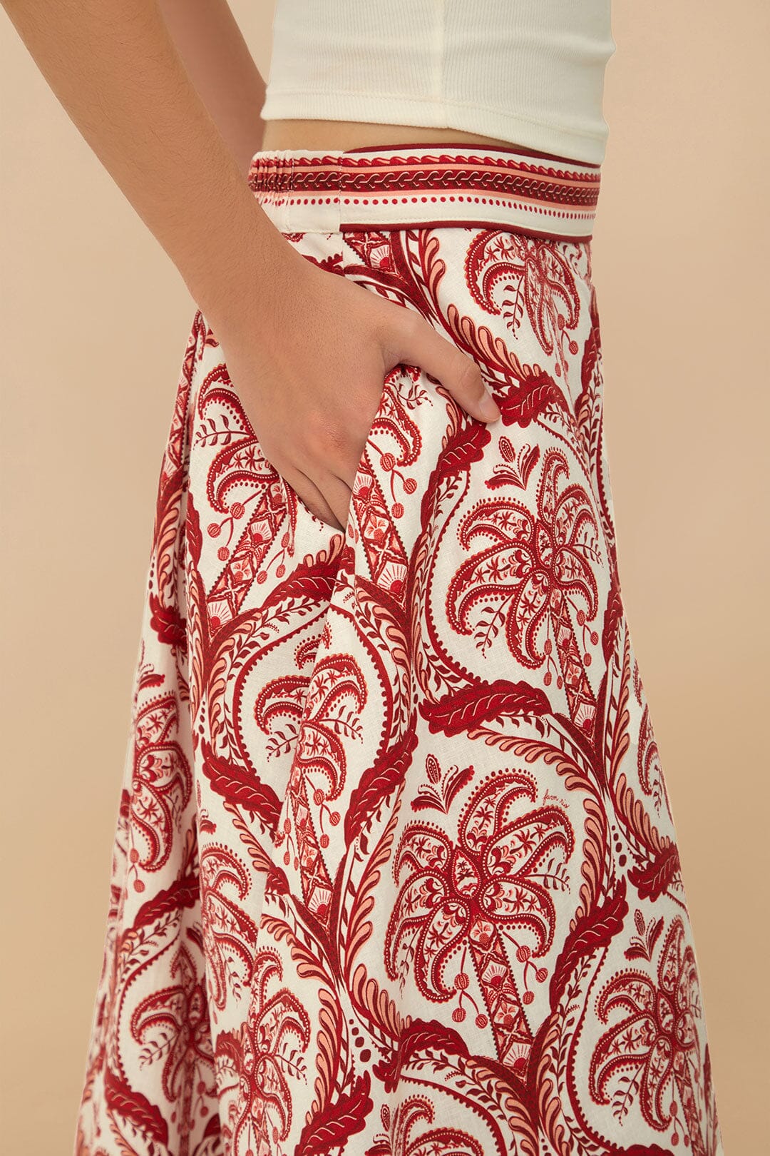 Off-White Tropical Cameo LENZING™ ECOVERO™ Euroflax™ Falda Midi
