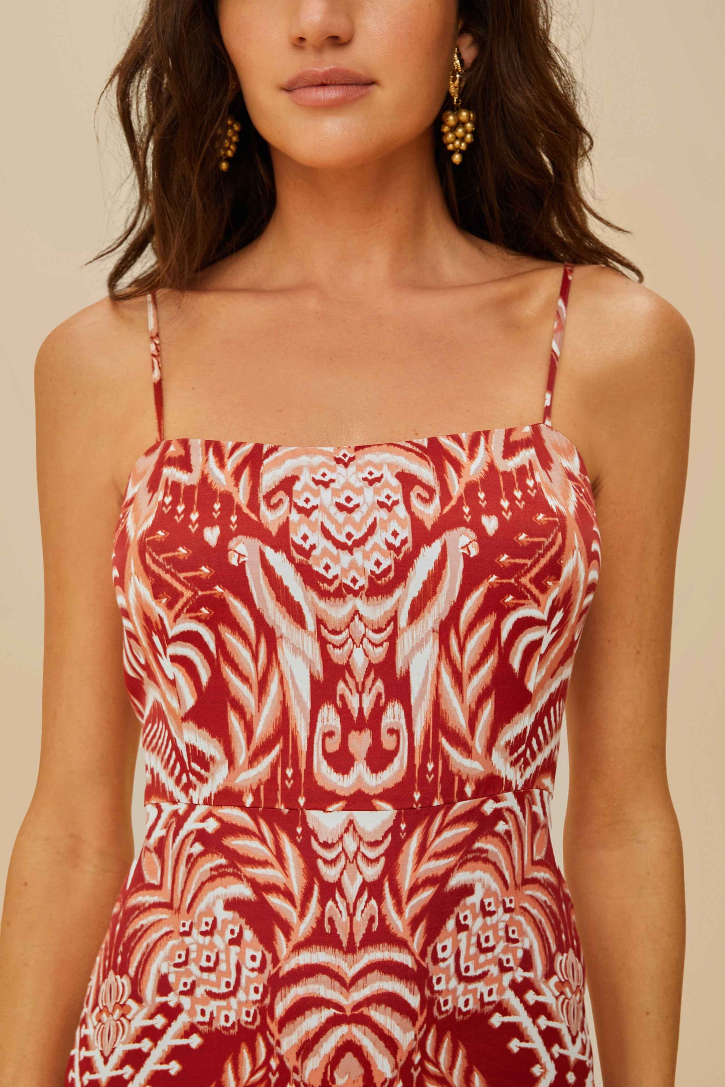 vestido lencero rojo tapiz tropical