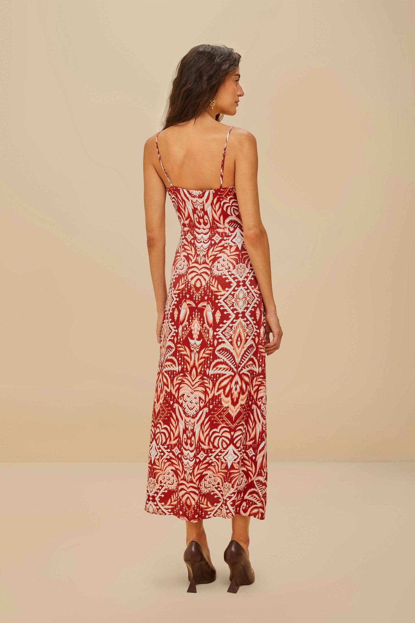 vestido lencero rojo tapiz tropical