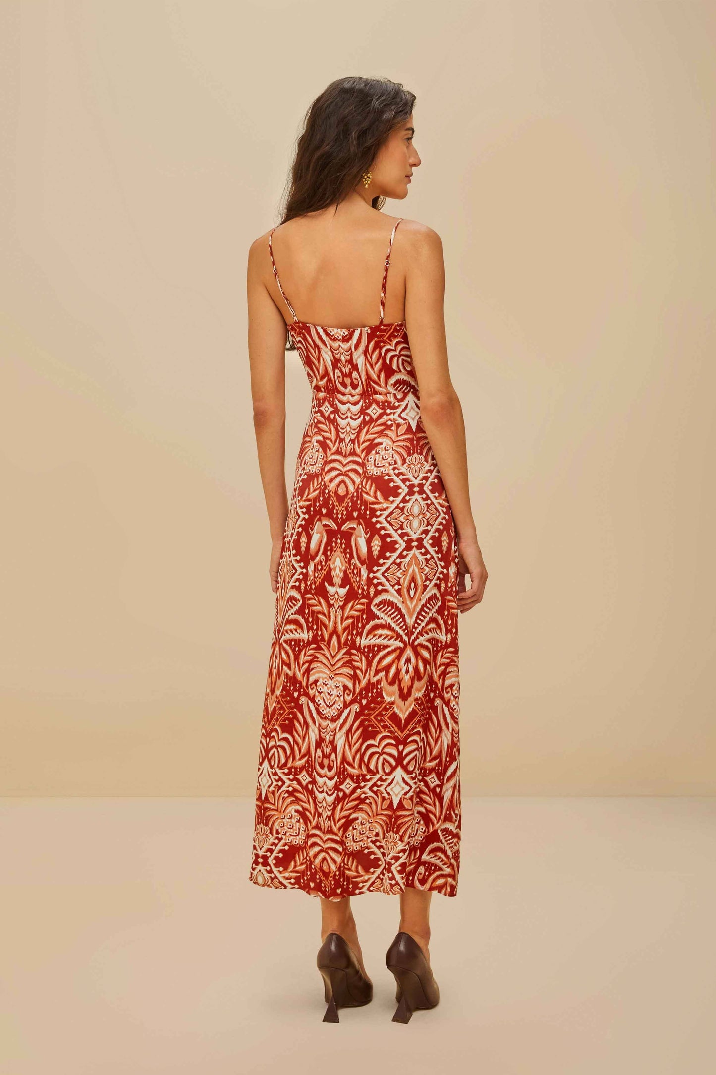 vestido lencero rojo tapiz tropical