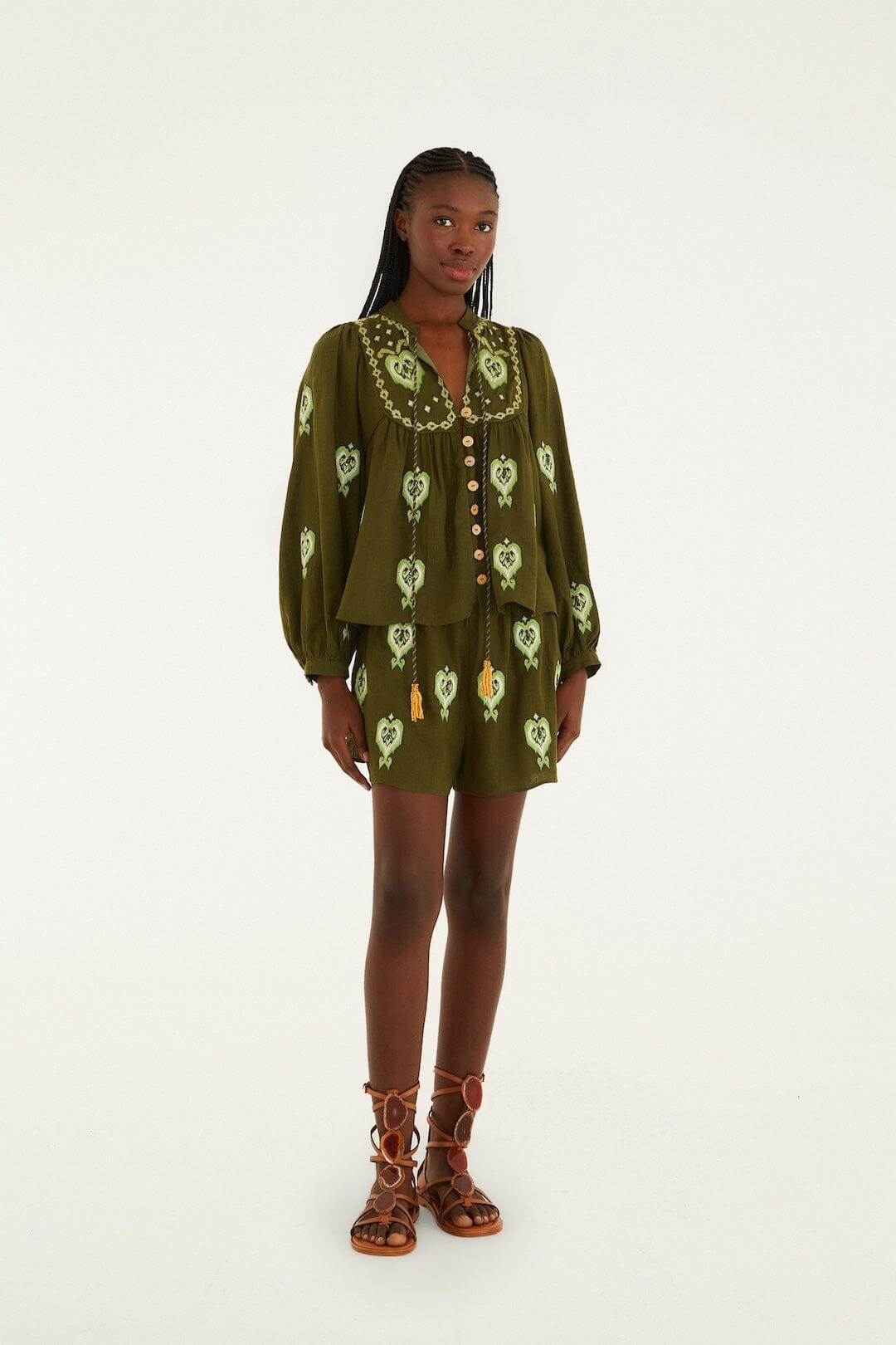 heart tapestry embroidered shorts