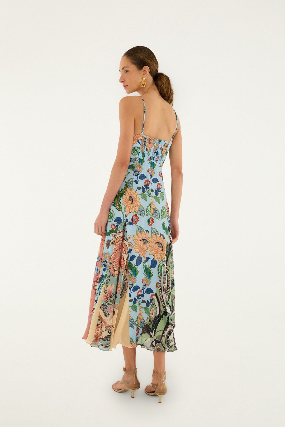 vestido largo sin mangas azul claro floral delhi