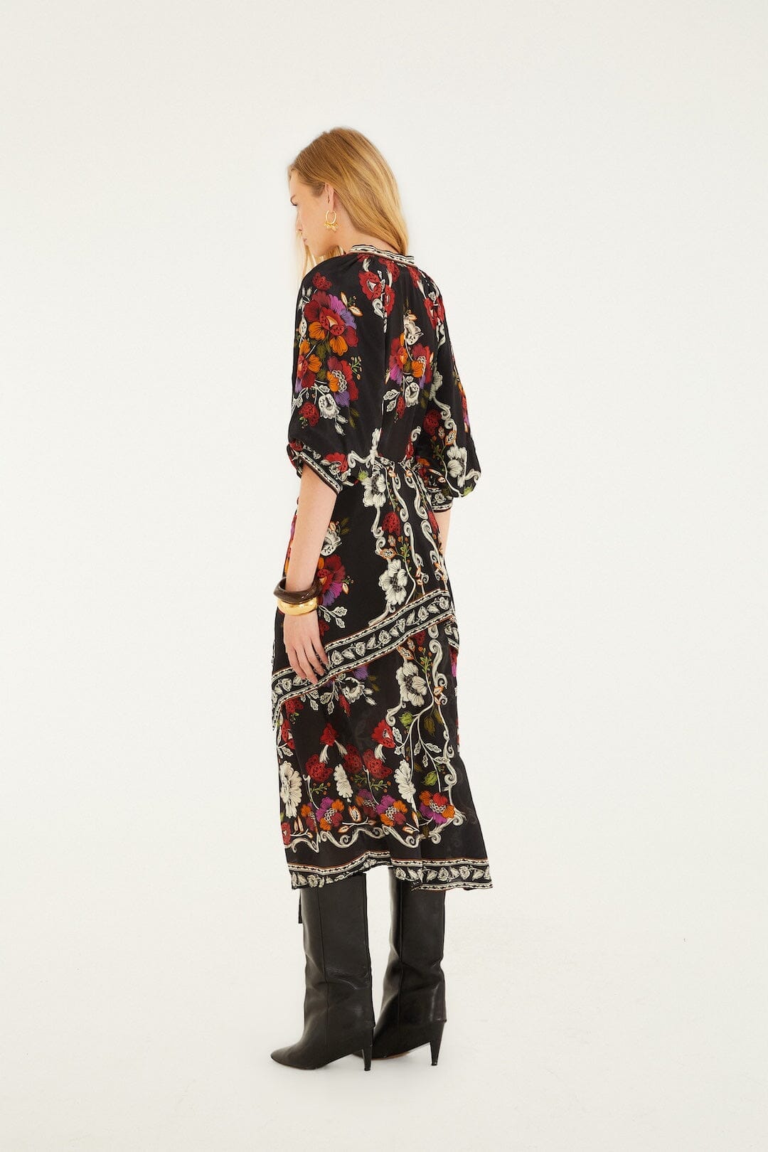 Vestido midi negro de flores rococó