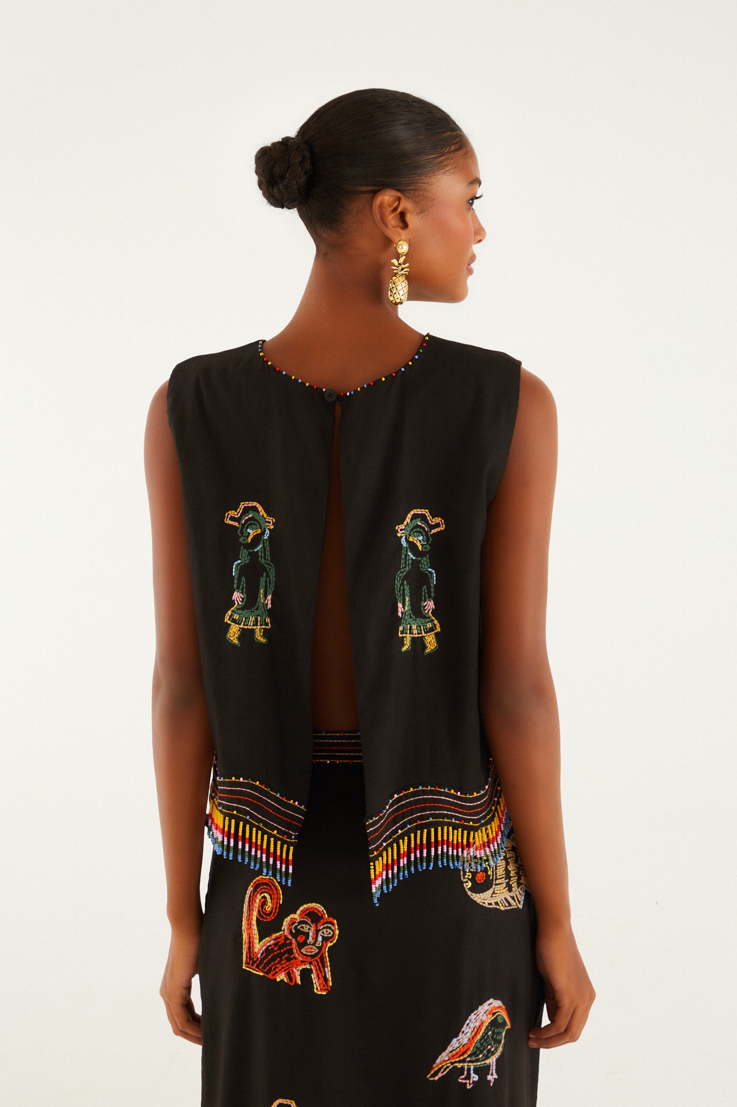 ANA LEOVY FARM RIO FIGURES CROPPED