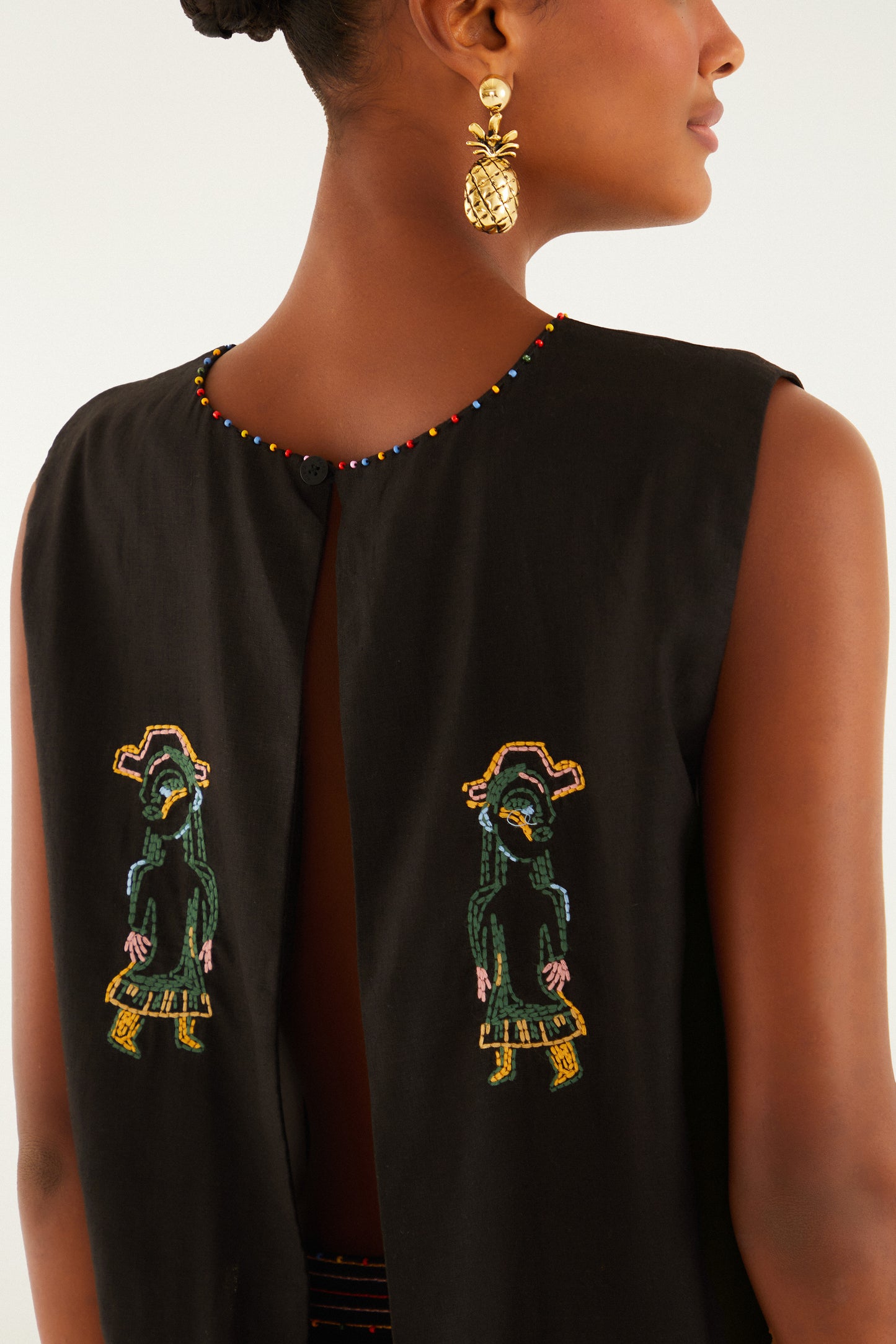 ANA LEOVY FARM RIO FIGURES CROPPED