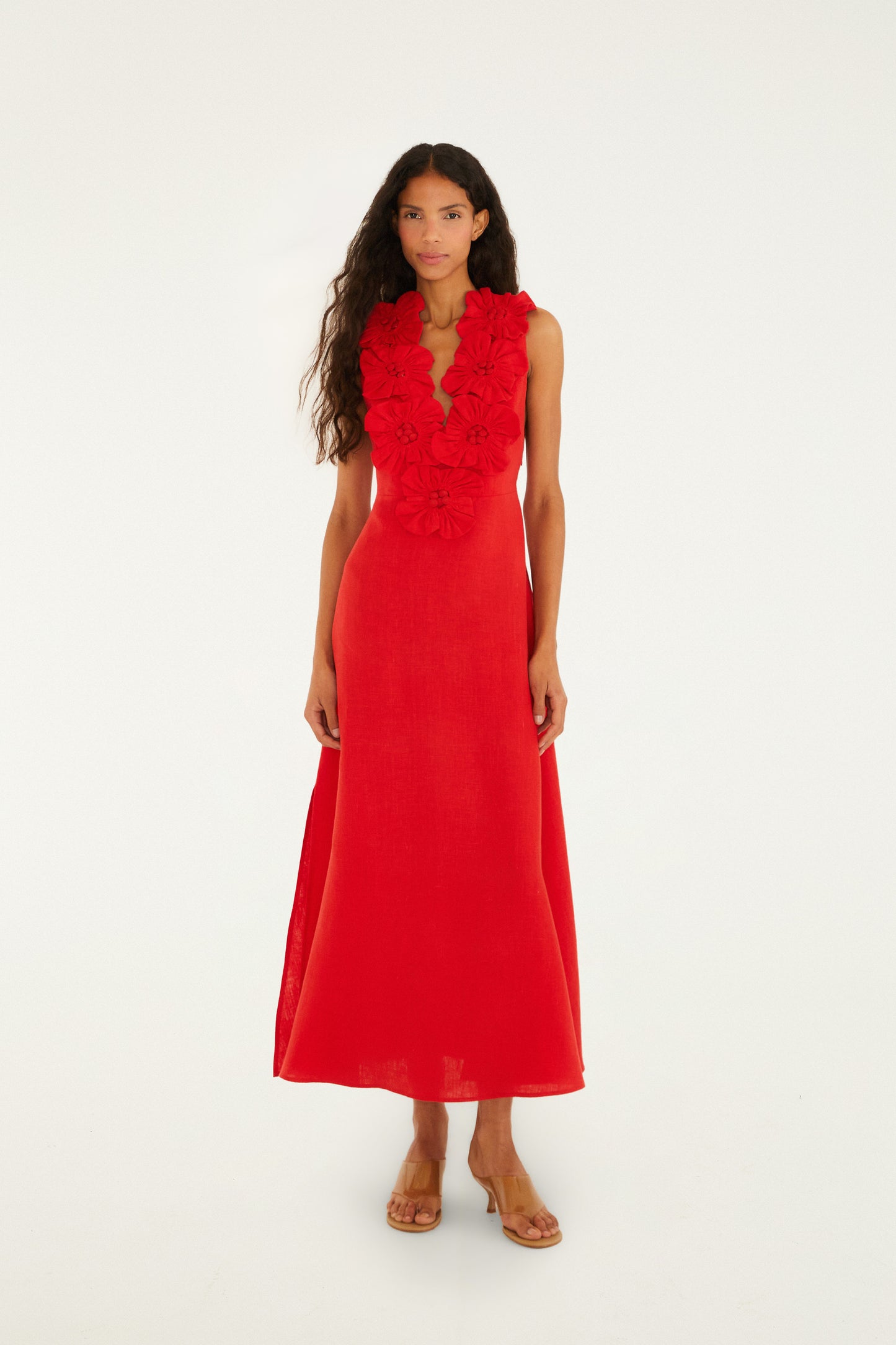 vestido midi rojo sin mangas 2