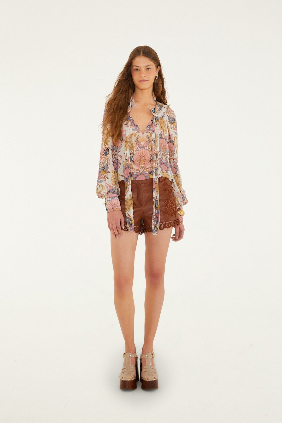 short richilieu de cuero caramelo