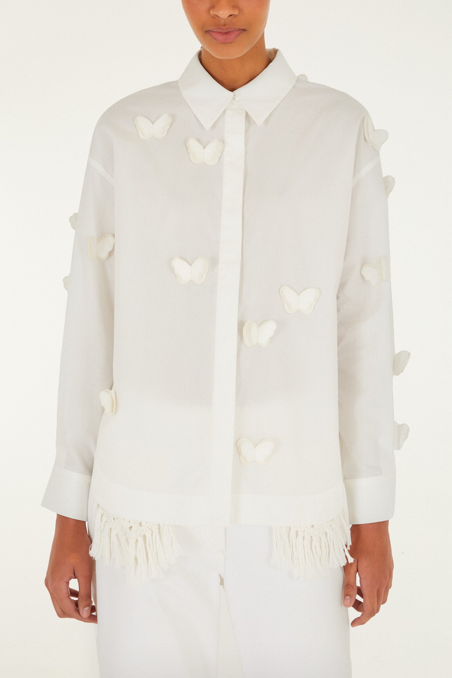 blusa de mariposas blanco roto