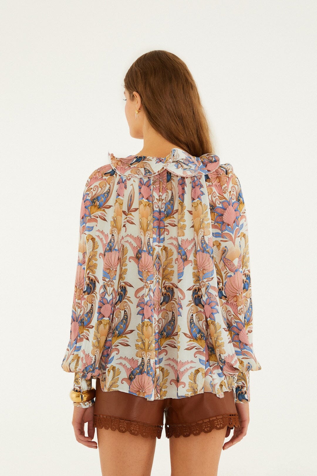 blusa de manga larga en blanco roto sea garden