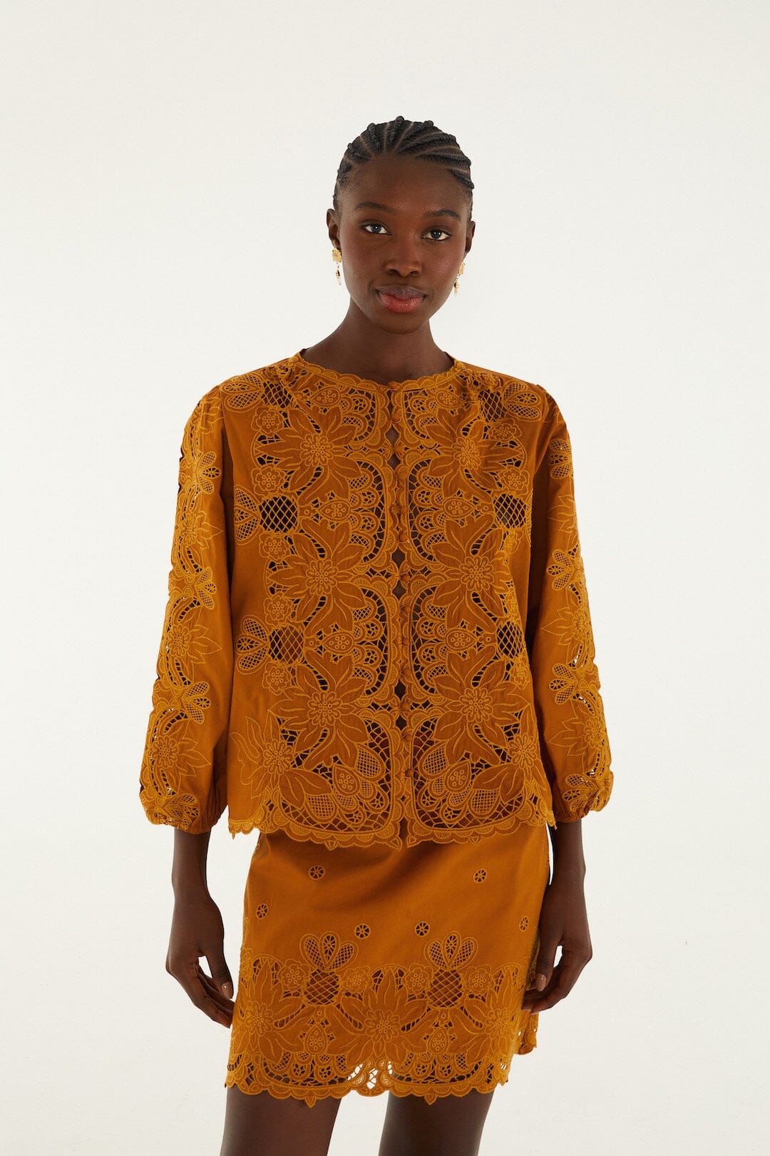 BLUSA MANGA LARGA RICHILIEU CAMEL
