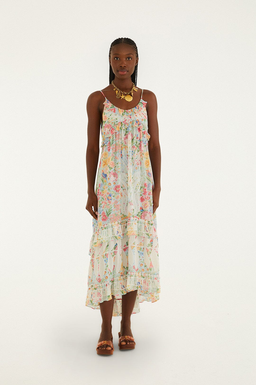 Maxi Vestido Rendeira Multicolor con Olanes y Sin Mangas