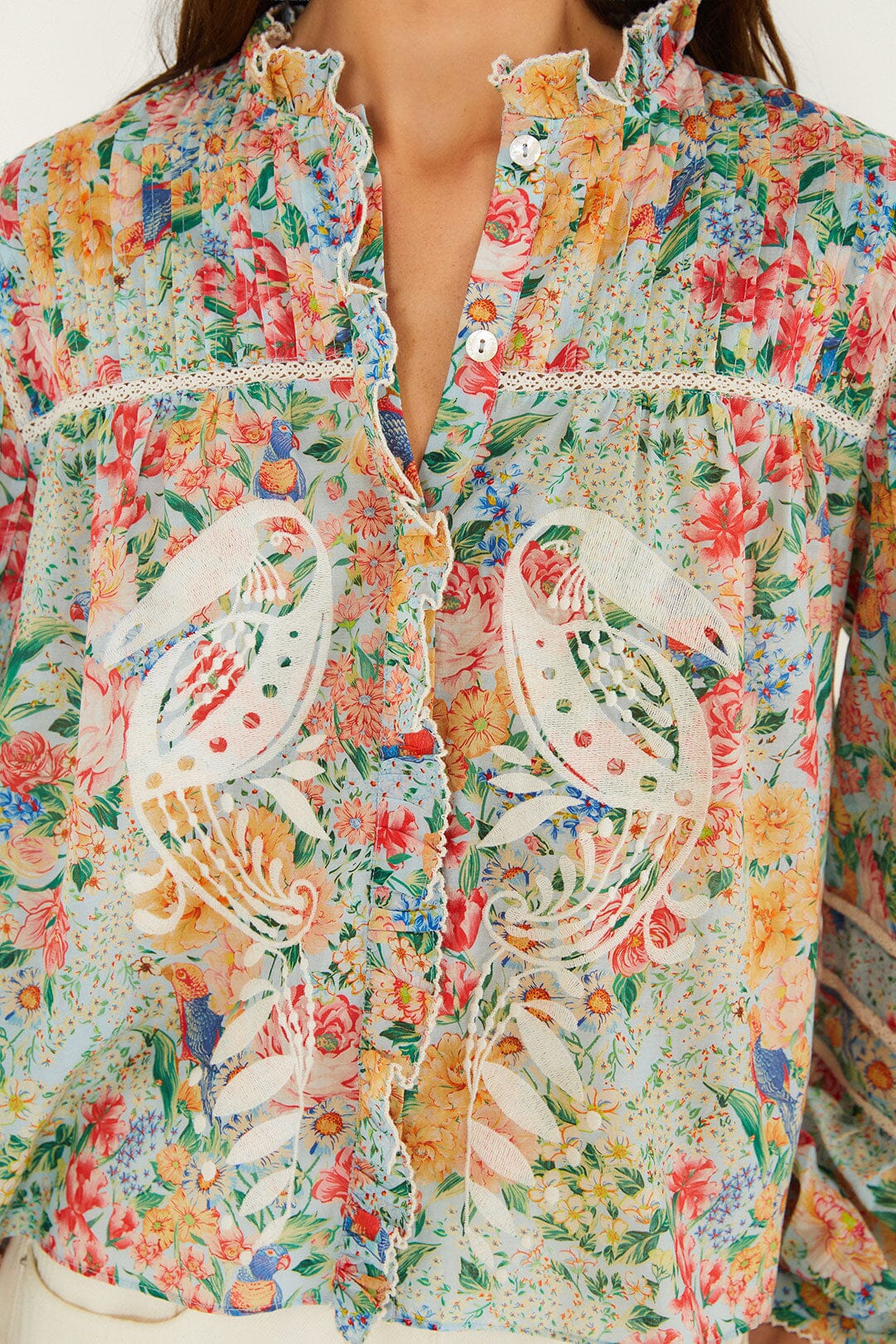 Blusa Rendeira Multicolor con Cutwork y Manga Larga