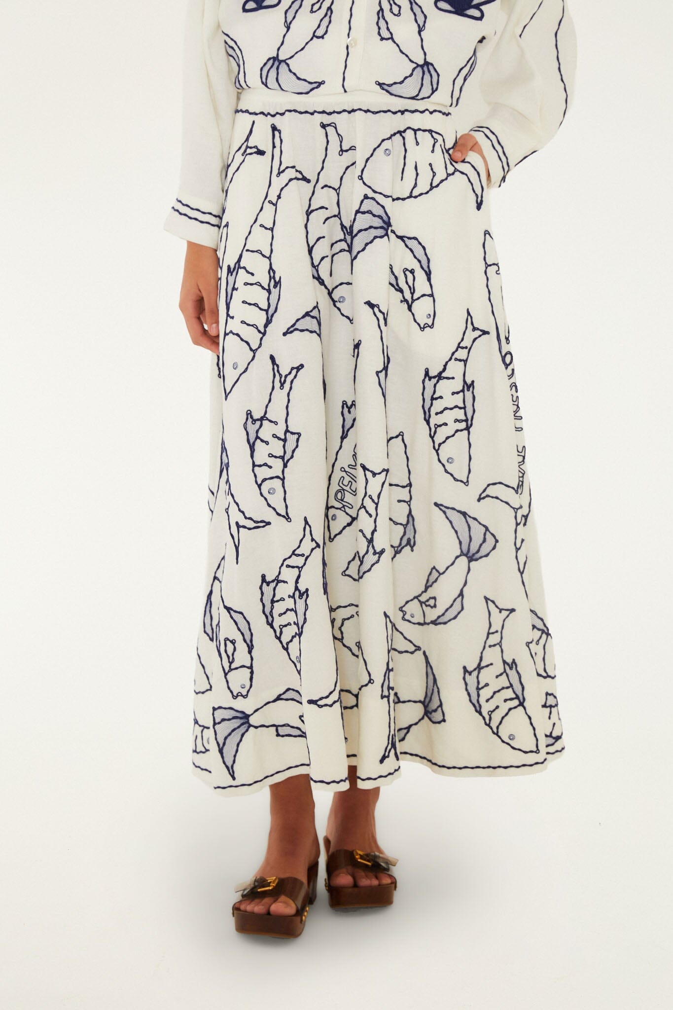Falda Midi Blanco Hueso Bordada Fresh Fish