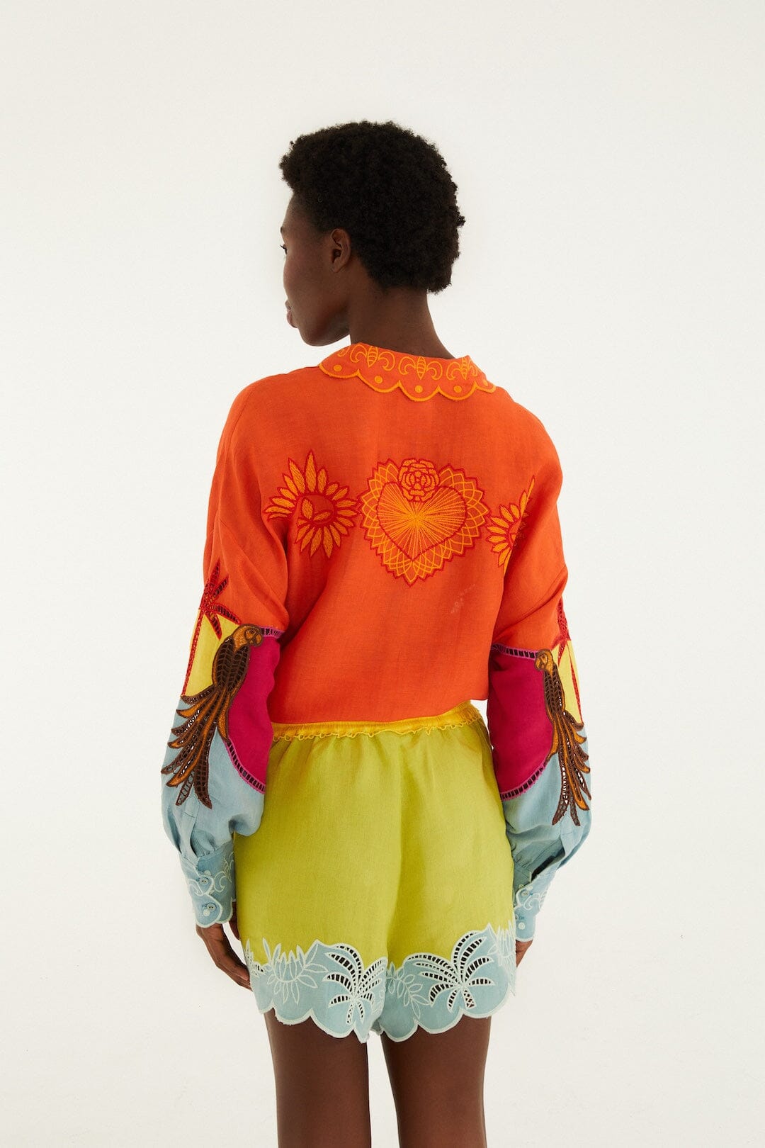 Short Multicolor Bordado Usiacuri Richelieu