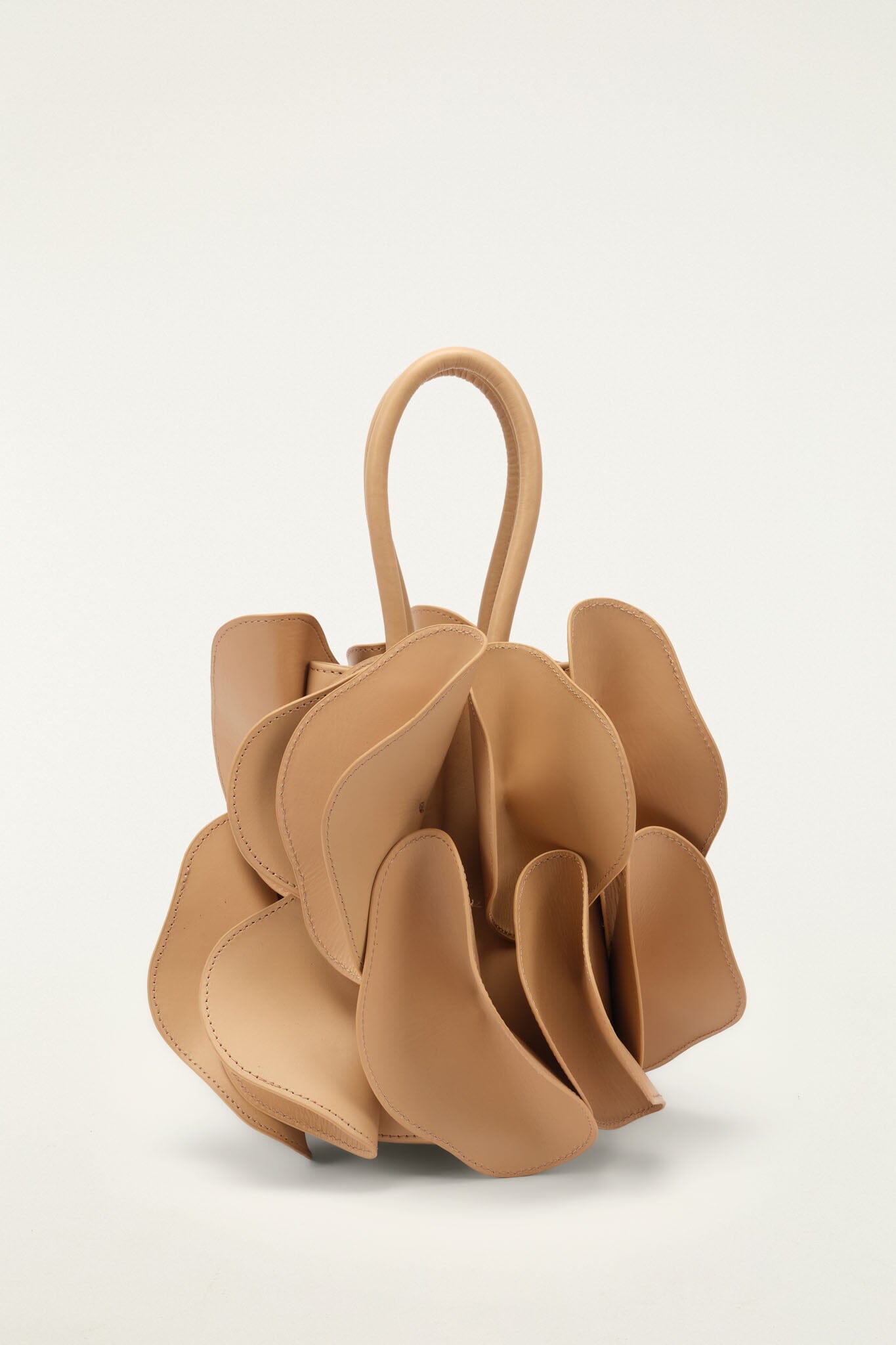 Bolsa de Piel Beige con Flor