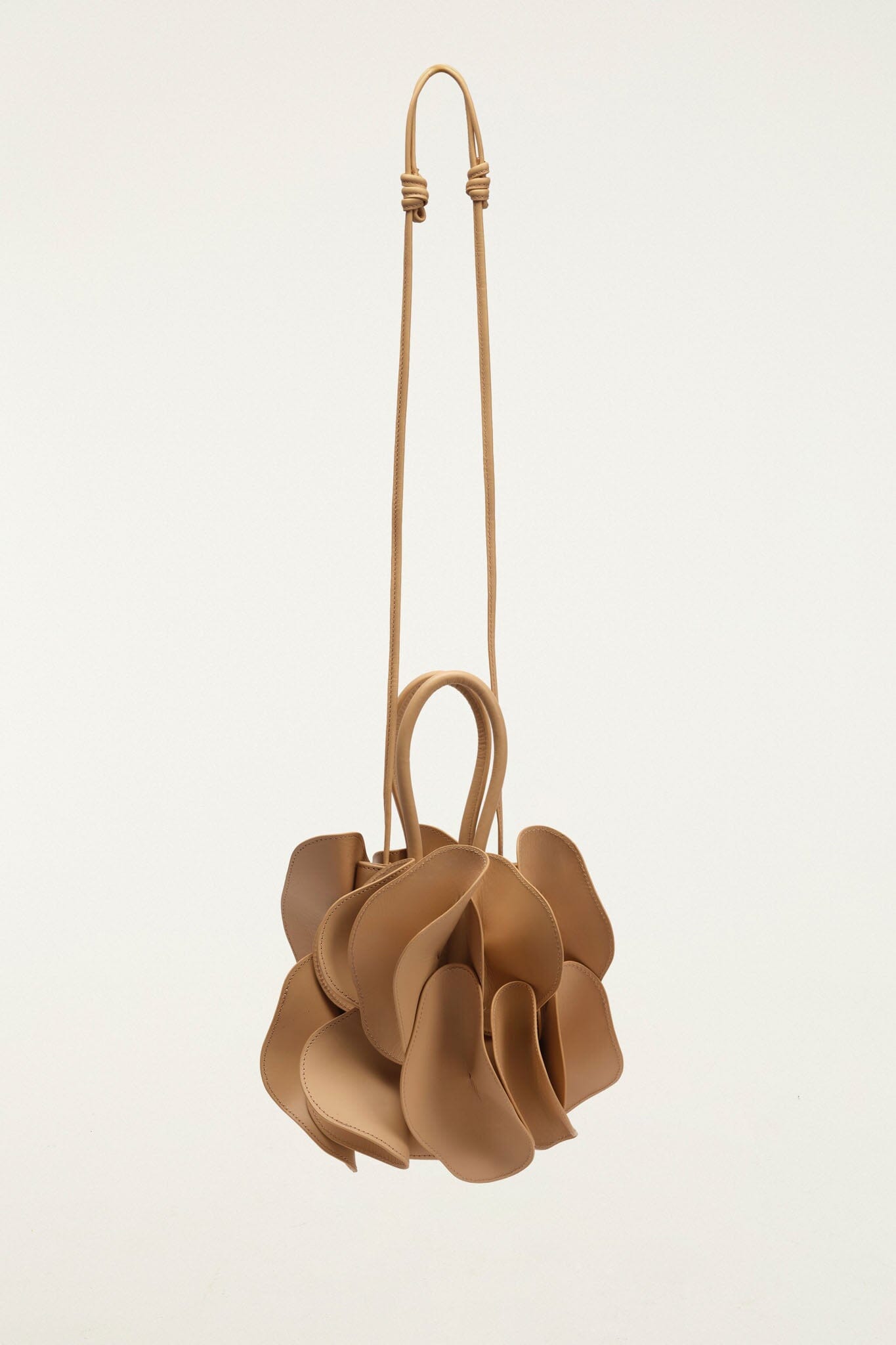 Bolsa de Piel Beige con Flor