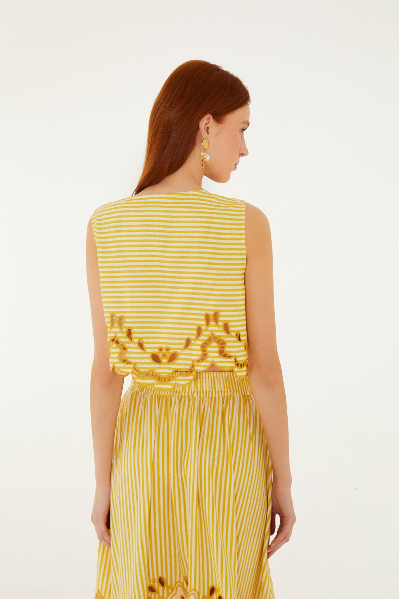 Crop Top Amarillo a Rayas Richelieu sin Mangas