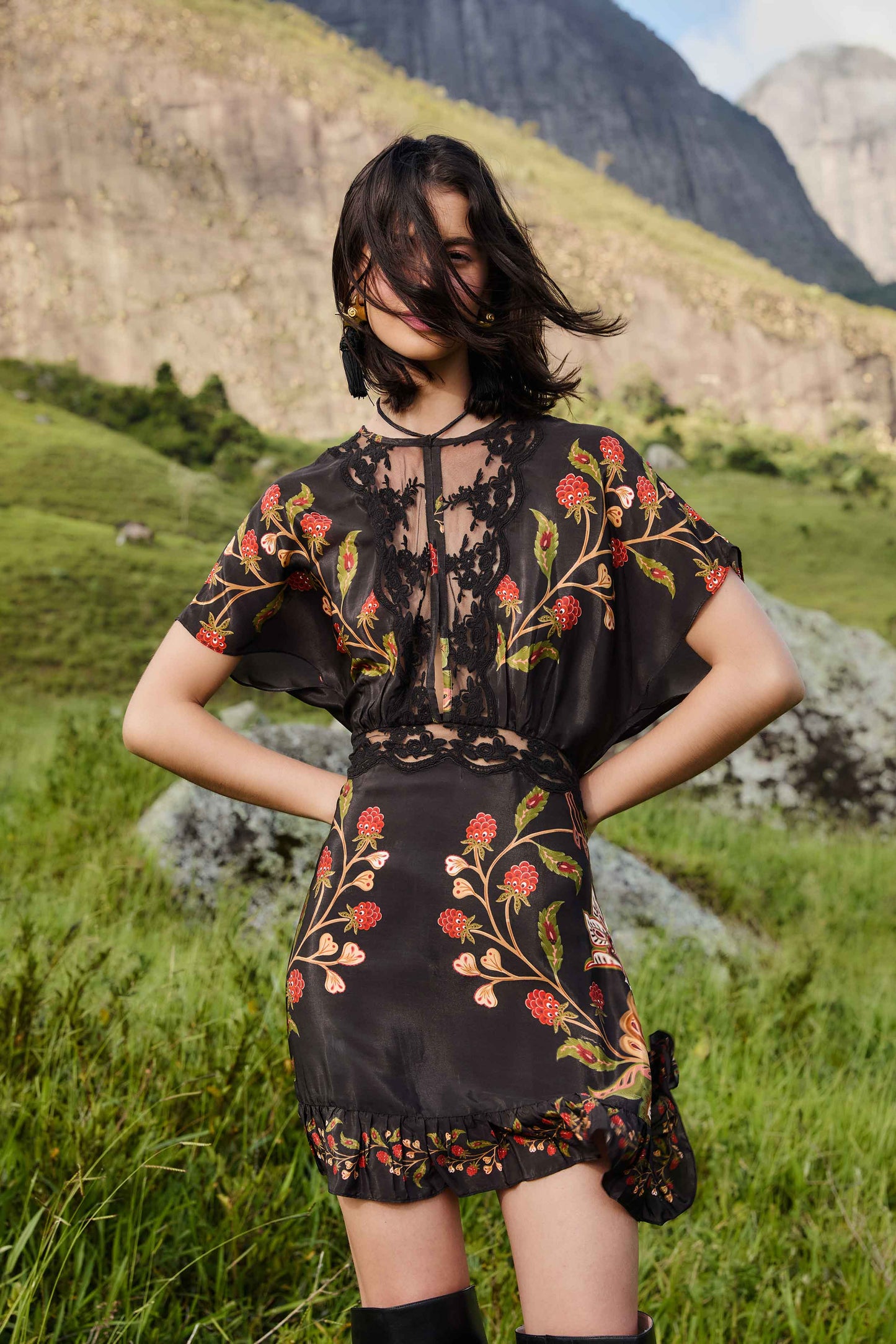 Mini Vestido Black Berry Garden