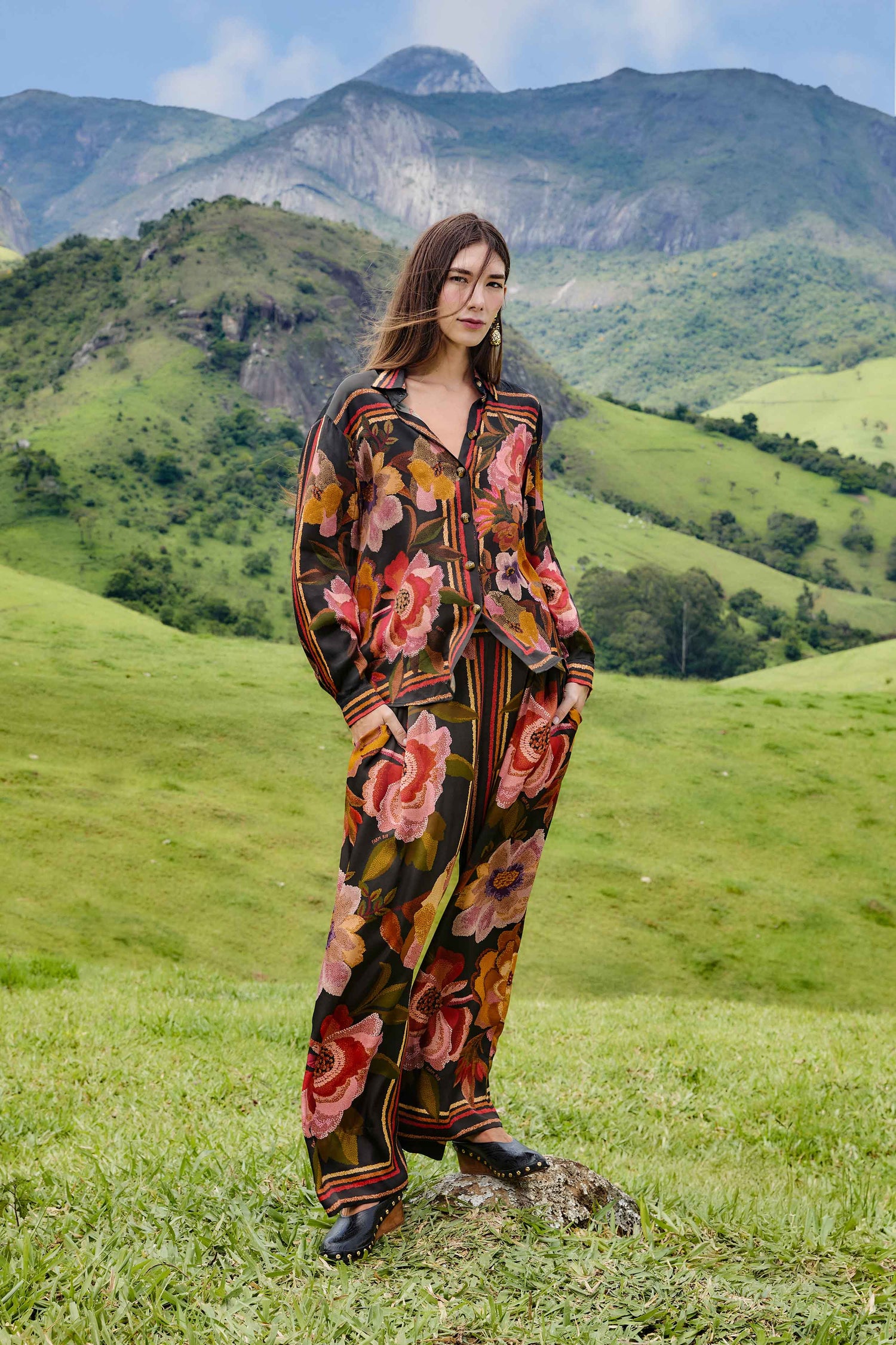 FARM Rio model wearing the Black Chenille Flowers Lenzing� Ecovero� Viscose Shirt