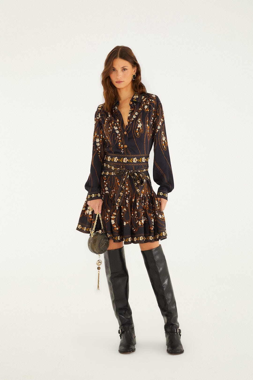 garden silhouette black shirt