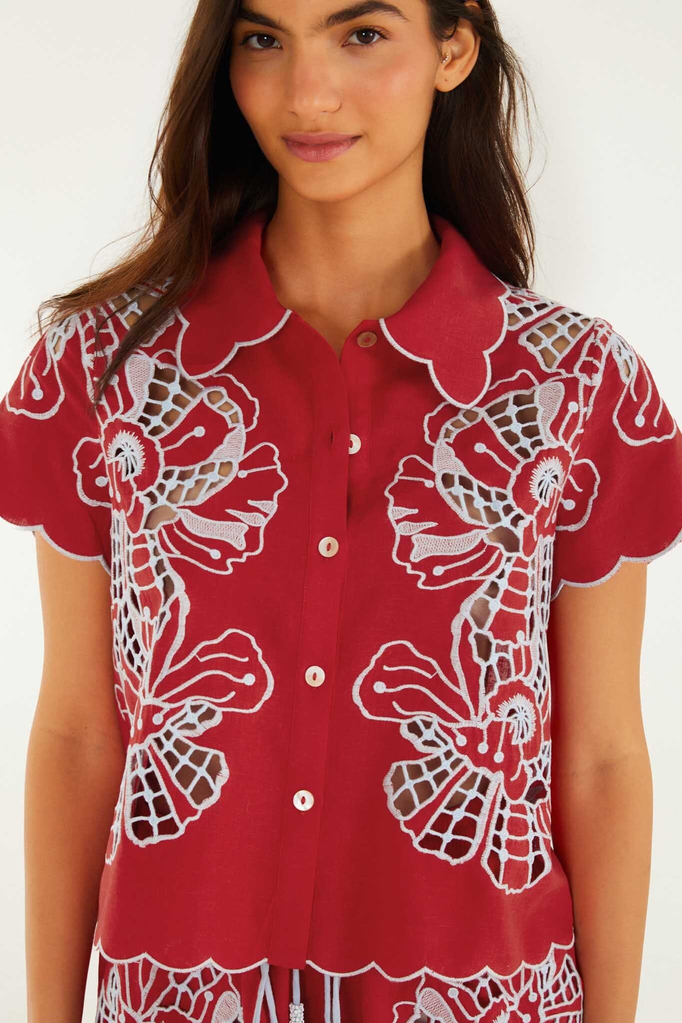 Blusa con Bordado y Botones