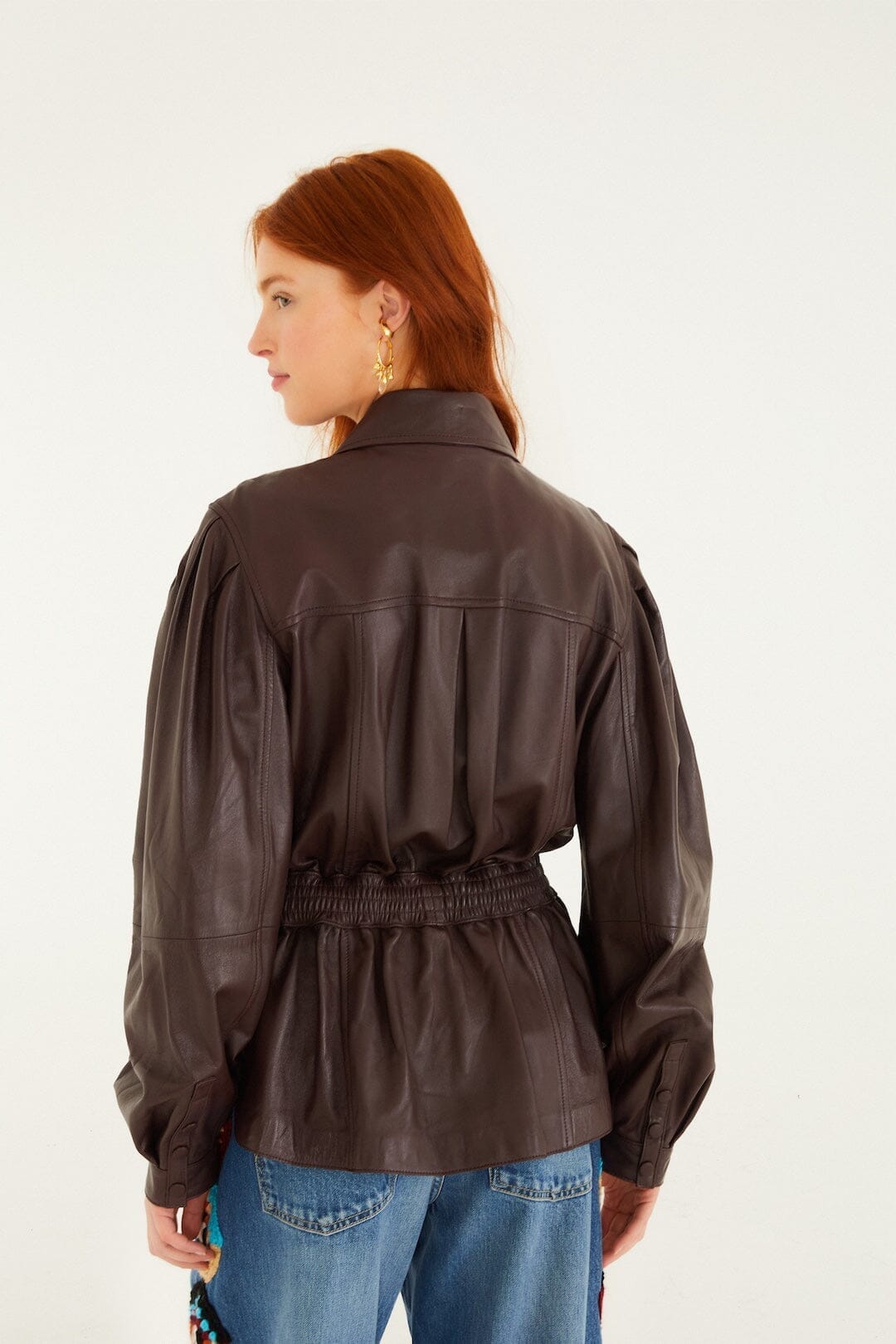 camisa de cuero burdeos